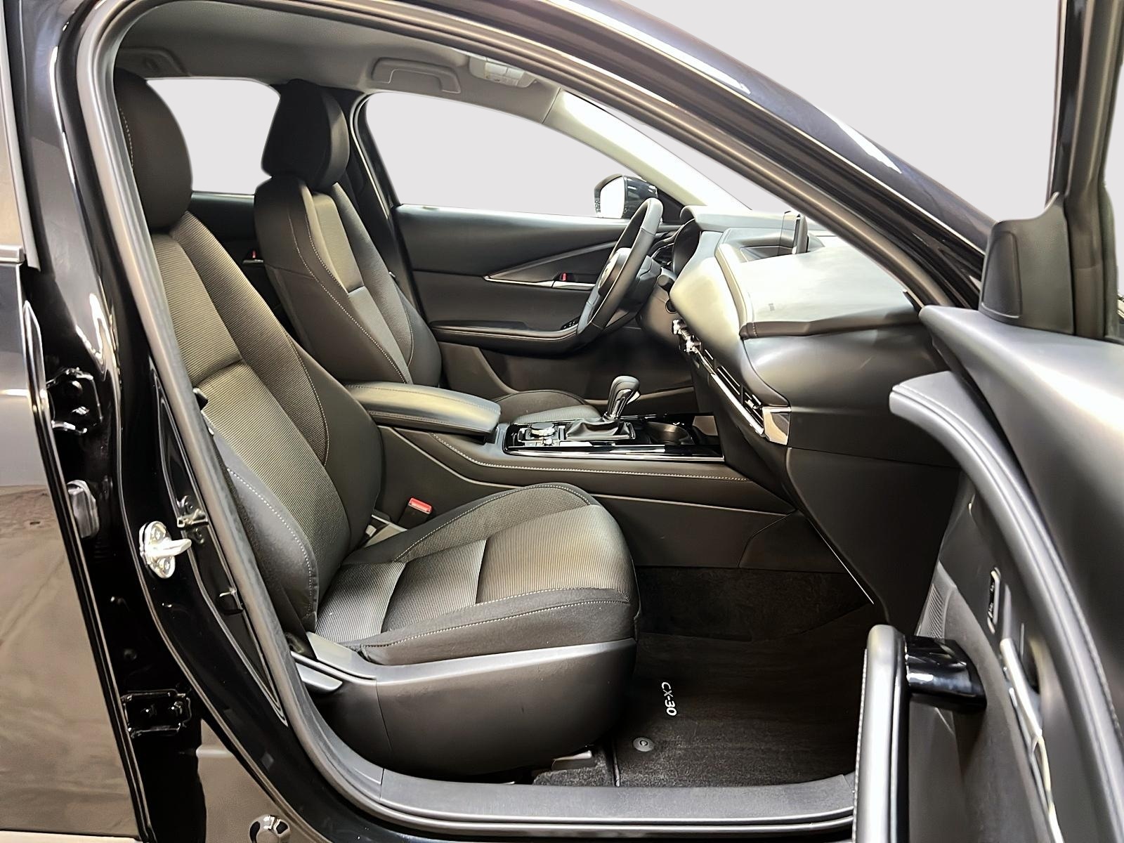 Mazda CX-30 GS 4RM 2025 - image #8