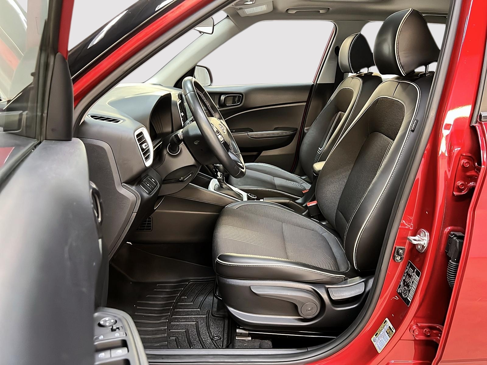 Hyundai Venue ULTIMATE TOIT 2024 - image #7