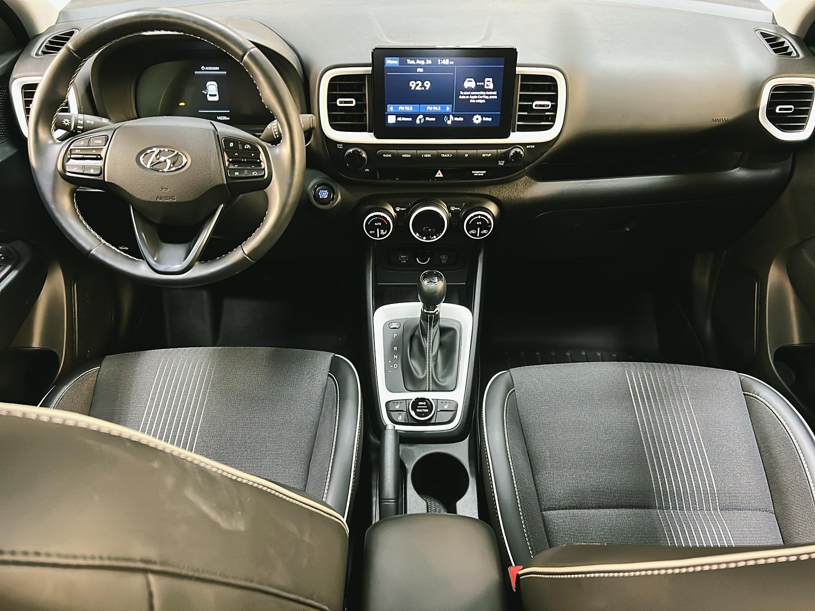 Hyundai Venue ULTIMATE TOIT 2024 - image #11