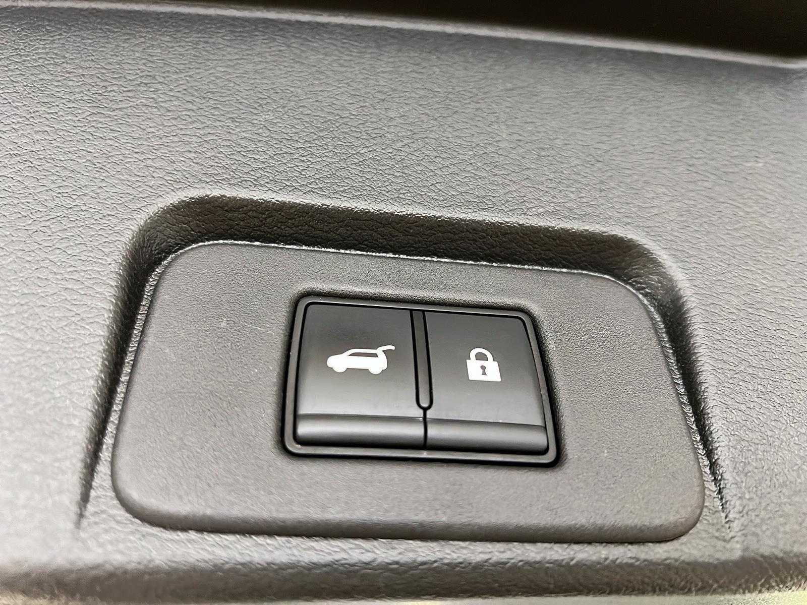 Nissan Rogue SL CUIR TOIT PANO NAV 4RM 2023 - image #15