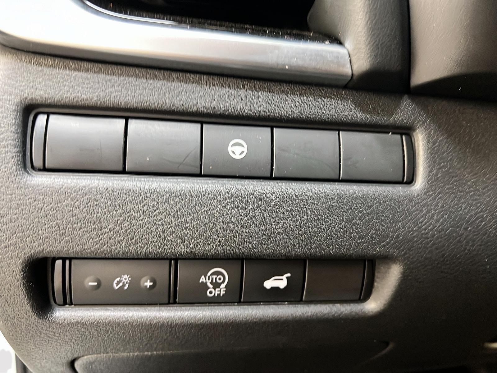 Nissan Rogue SL CUIR TOIT PANO NAV 4RM 2023 - image #24