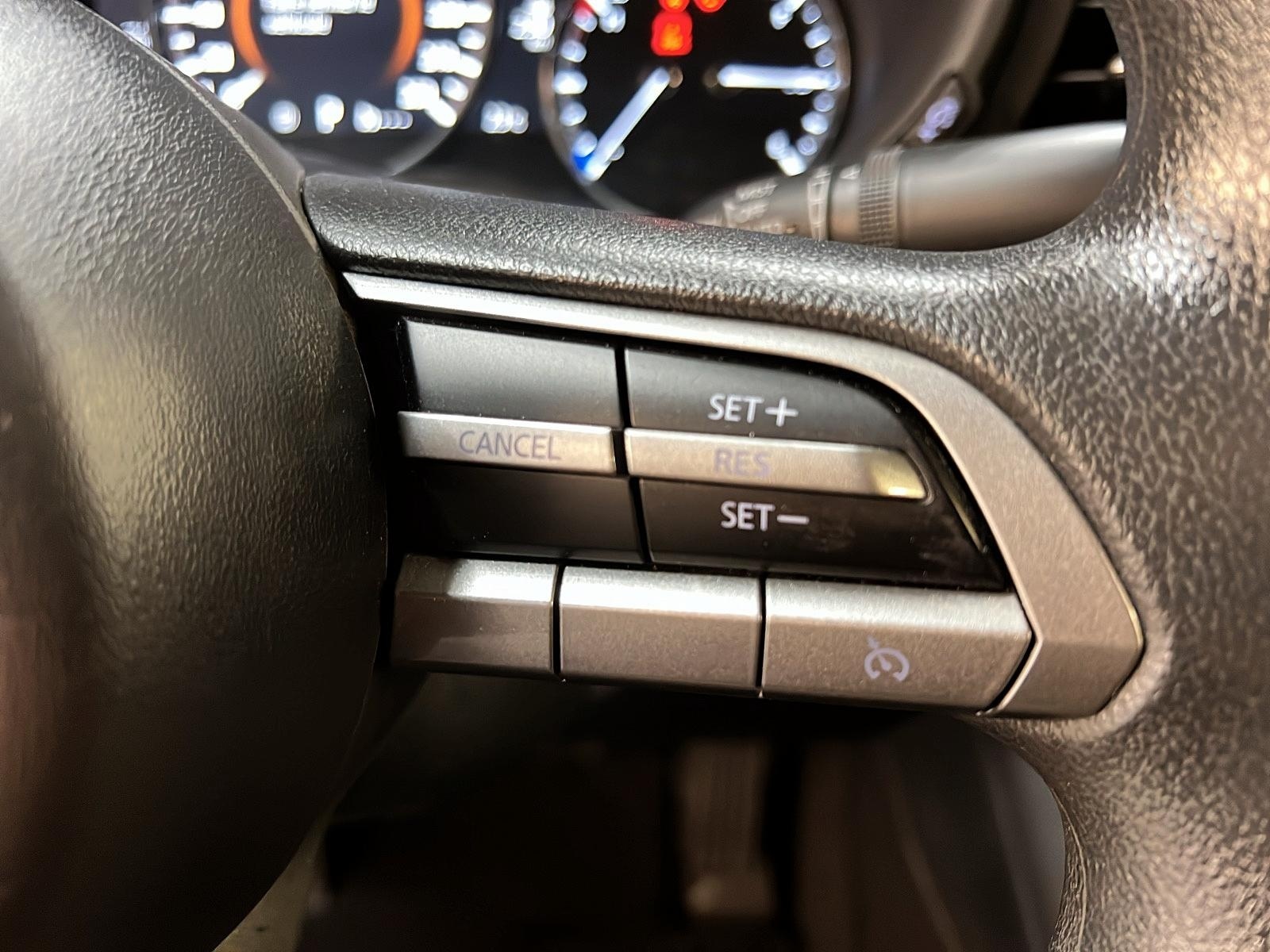 Mazda Mazda3 GX 2022 - image #19