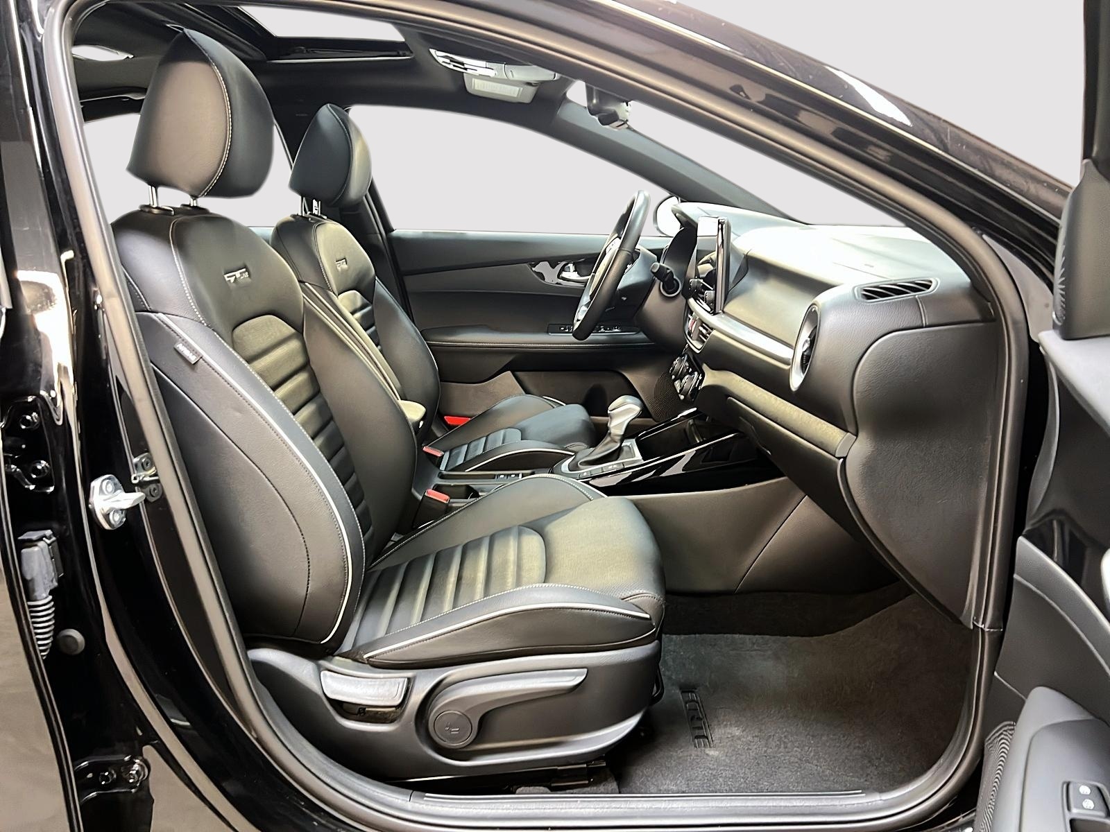 Kia Forte GT LINE CUIR TOIT NAV 2024 - image #8