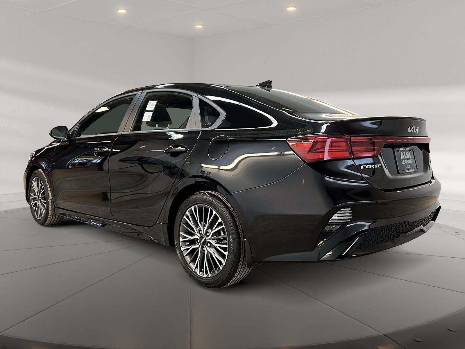 Kia Forte GT LINE CUIR TOIT NAV 2024 - image #6