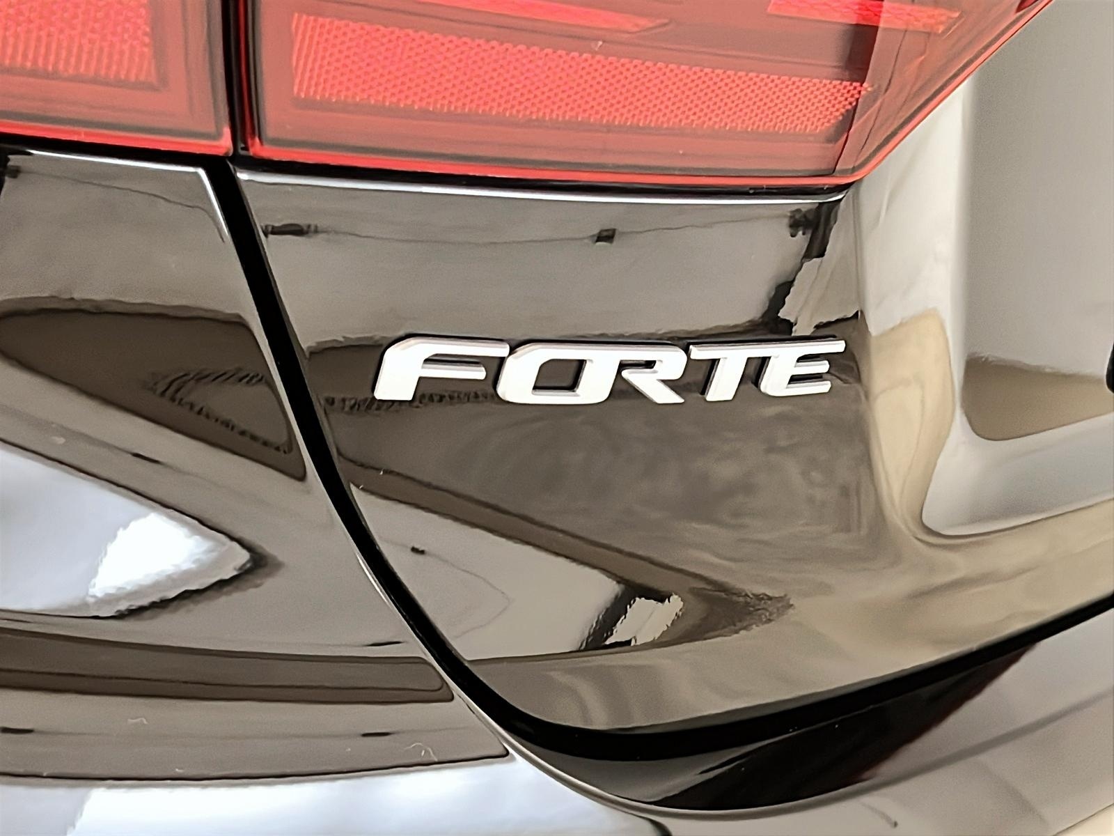 Kia Forte GT LINE CUIR TOIT NAV 2024 - image #27