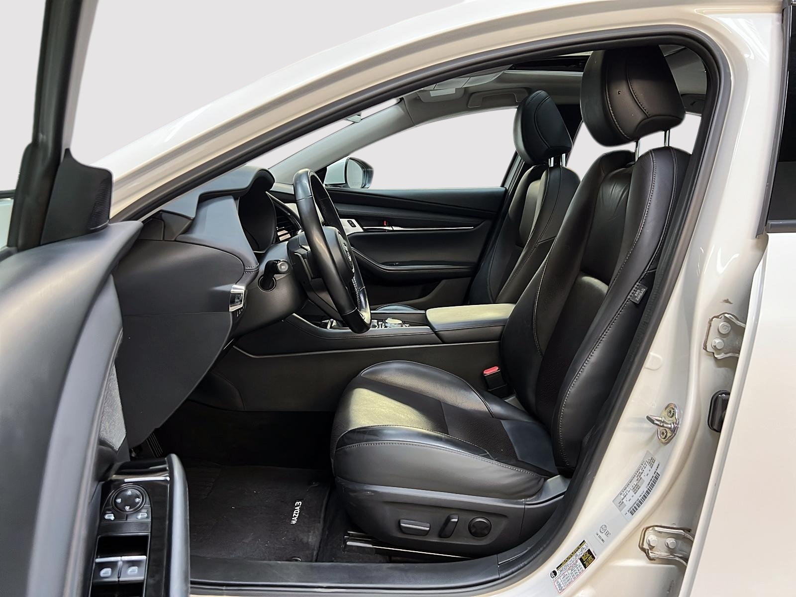 Mazda Mazda3 2023 - Image #7