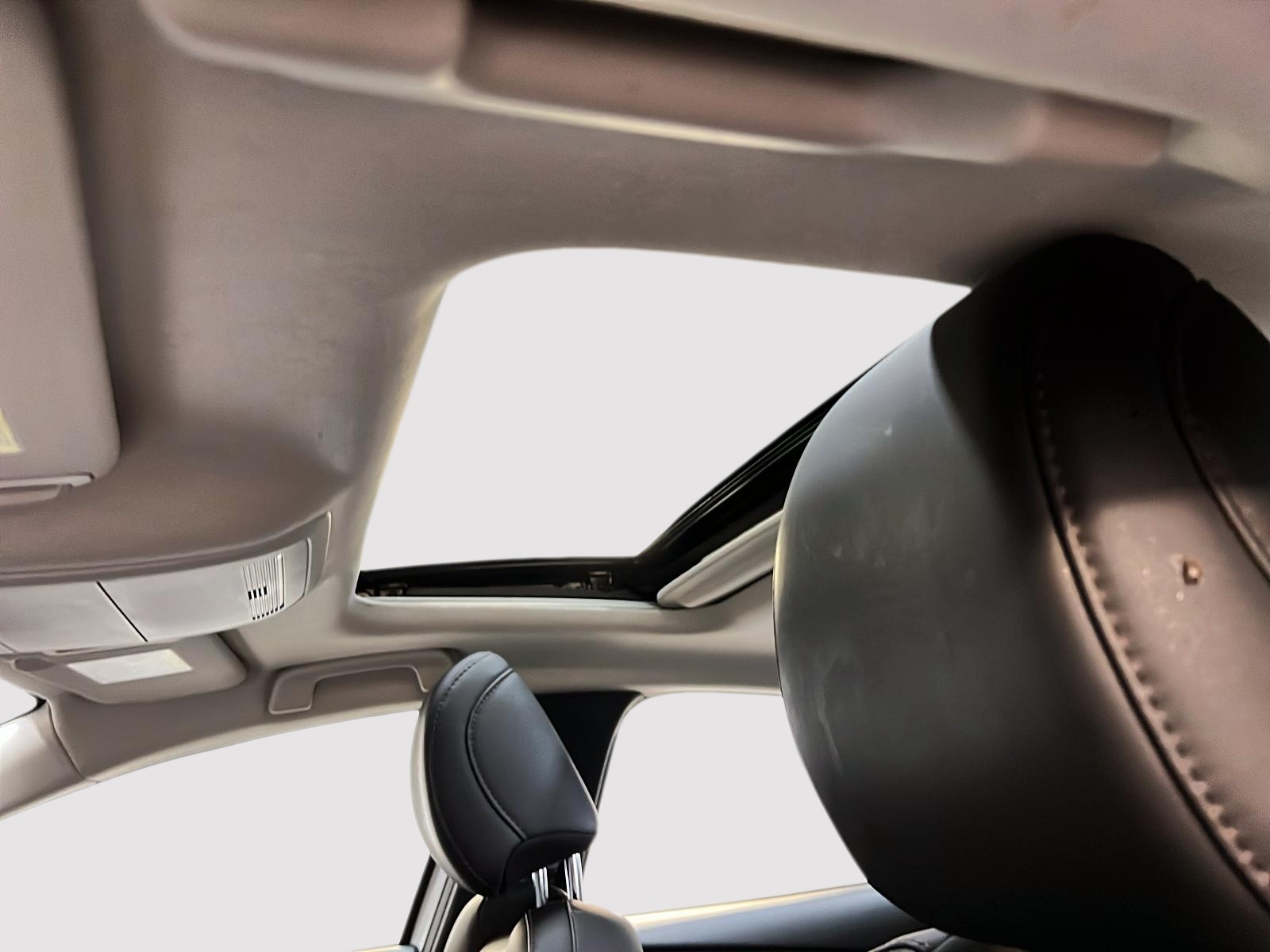 Mazda Mazda3 GT CUIR TOIT NAV 4RM 2023 - image #10