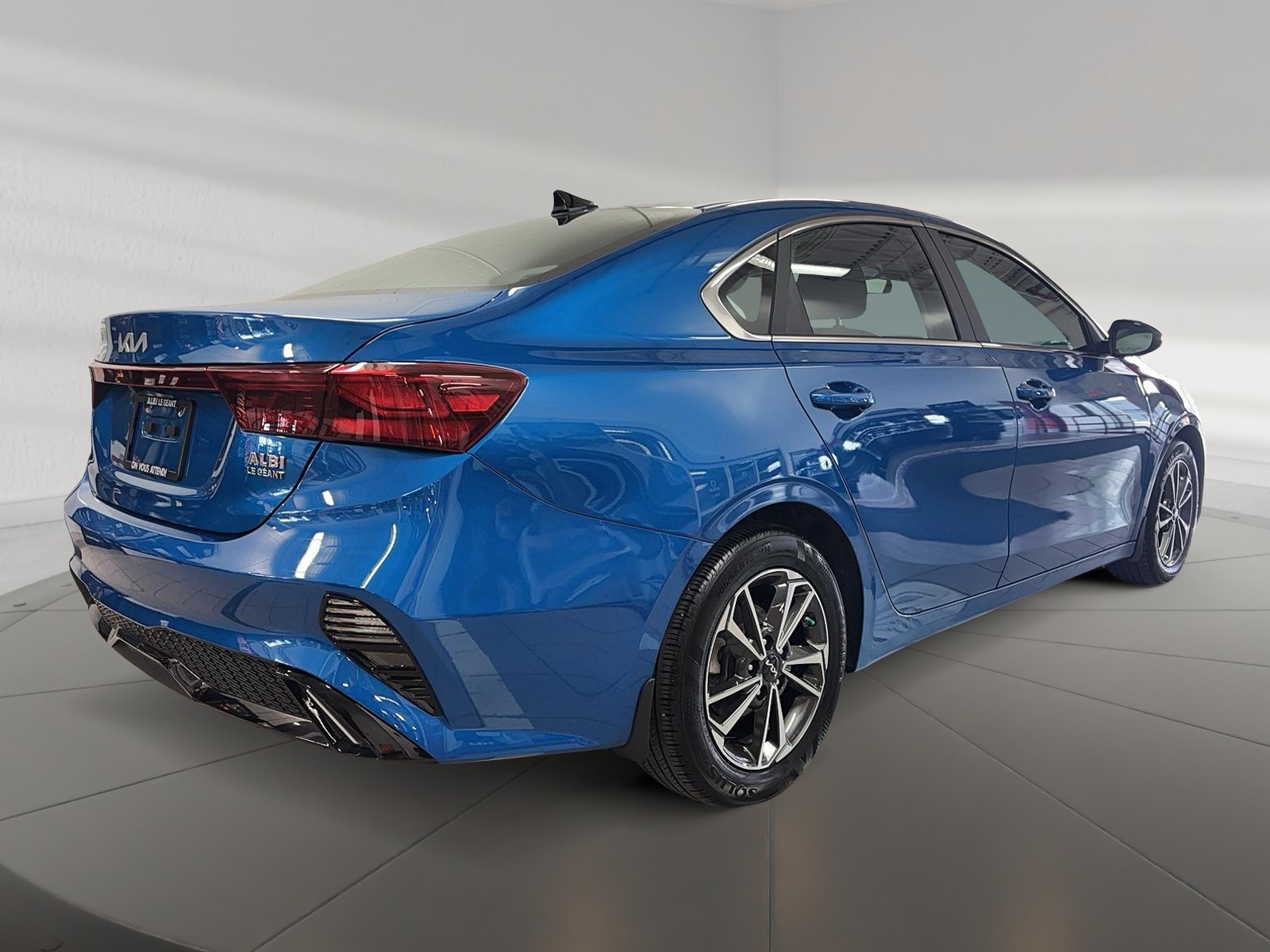 Kia Forte EX 2023 - image #4