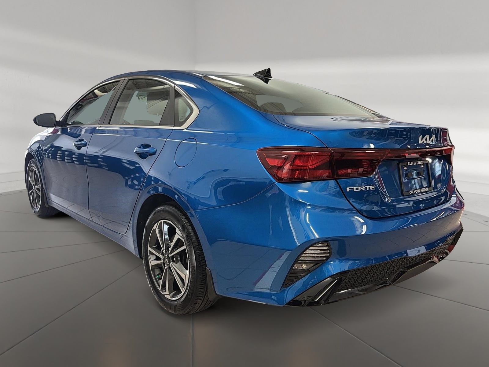 Kia Forte EX 2023 - image #6