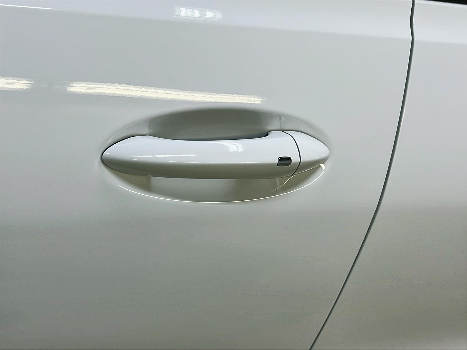 Chevrolet Bolt EUV 2023 - Image #24
