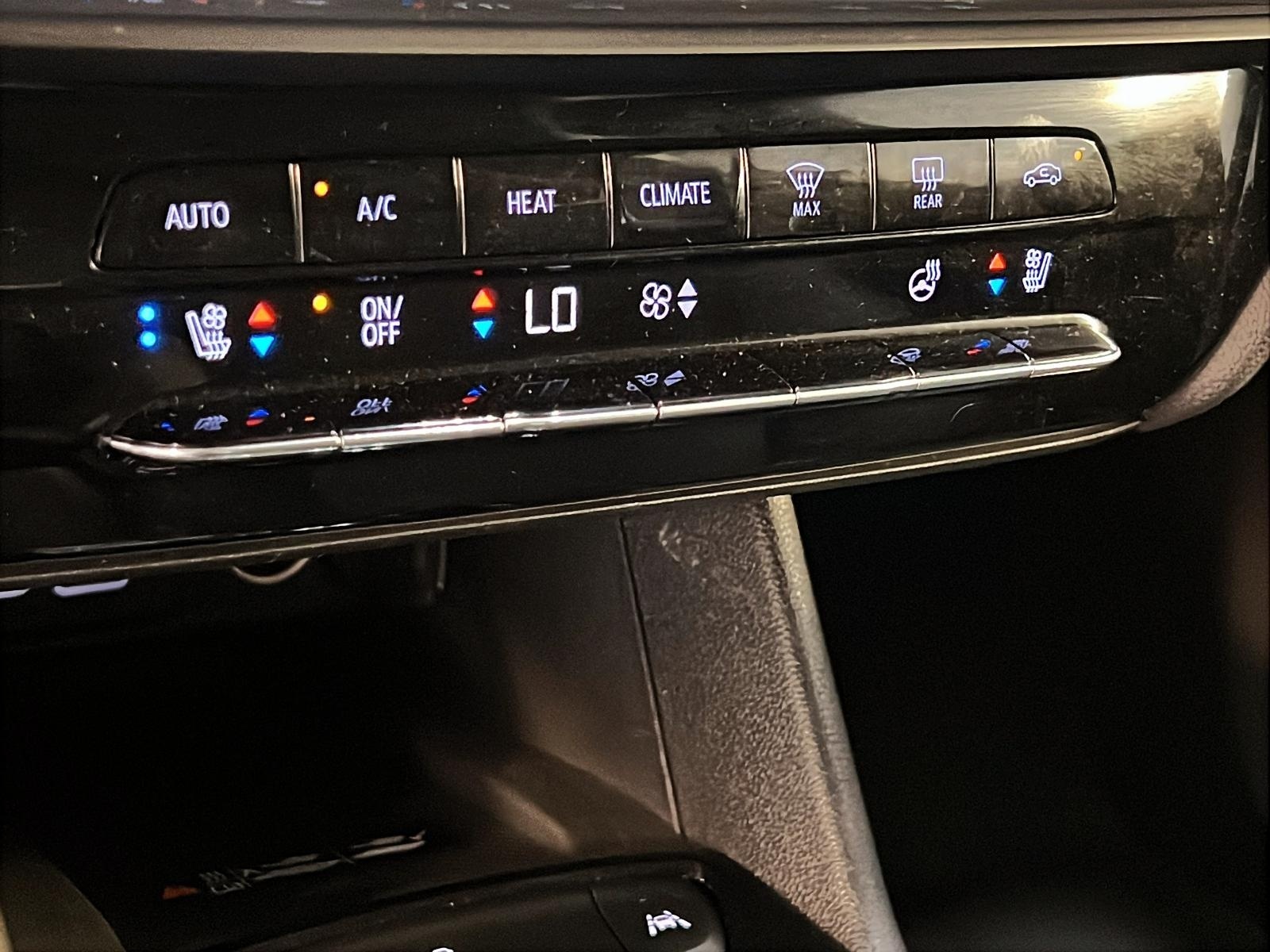 Chevrolet Bolt EUV 2023 - Image #14
