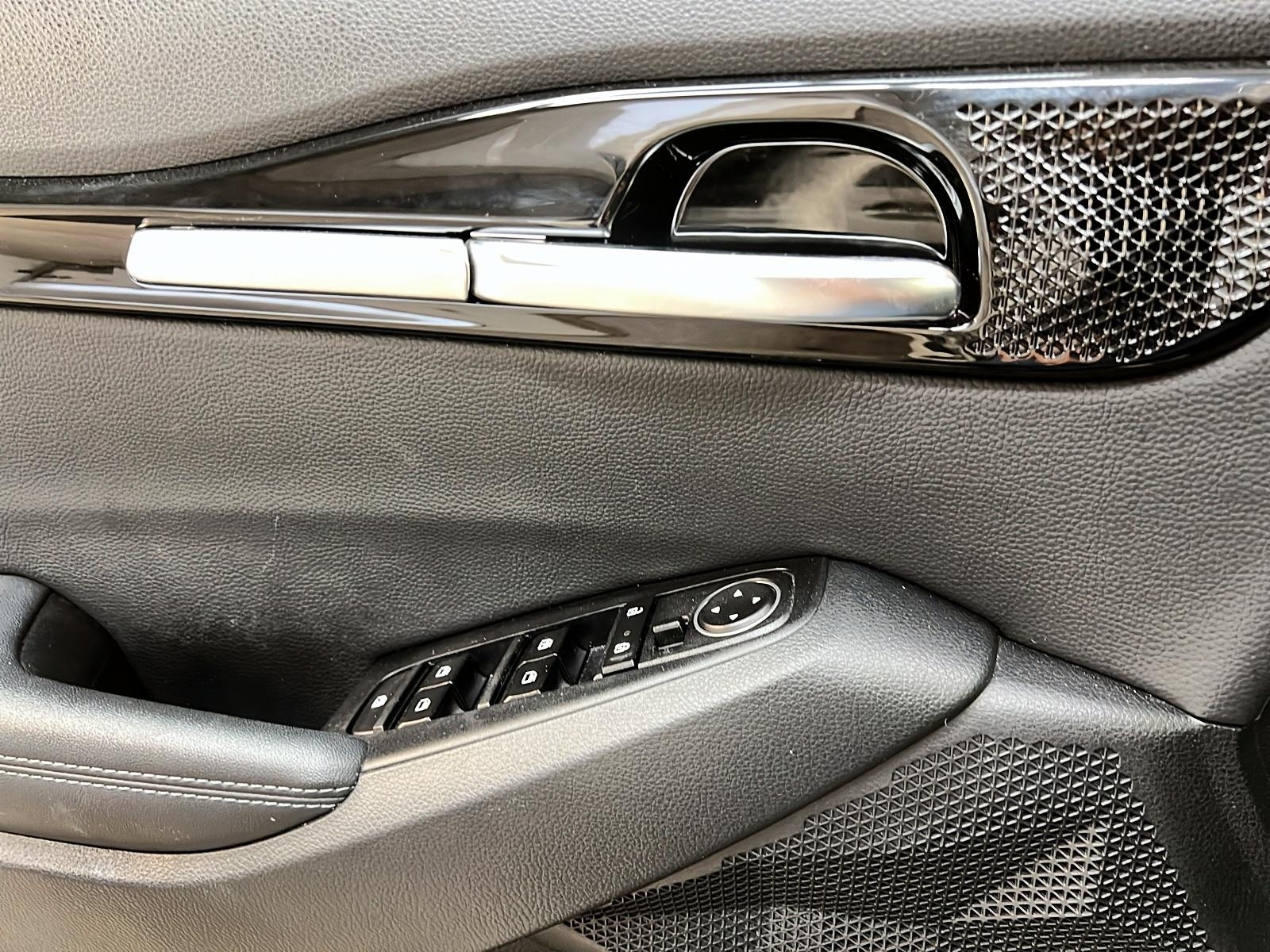 Kia SELTOS EX CUIR TOIT 4RM 2023 - image #22