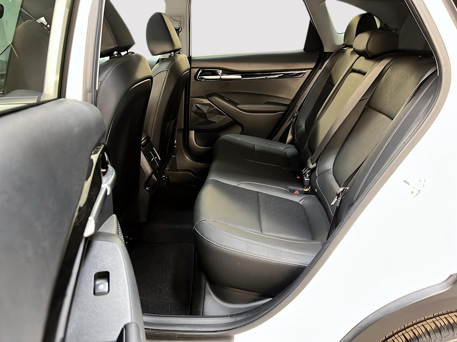 Kia SELTOS EX CUIR TOIT 4RM 2023 - image #9