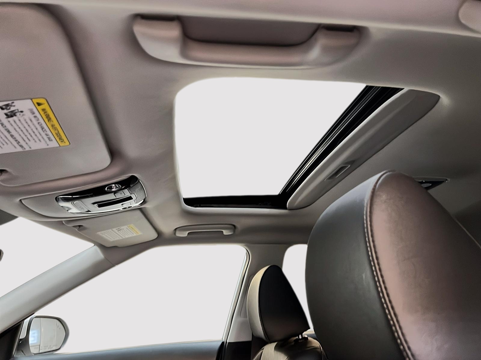 Kia SELTOS EX CUIR TOIT 4RM 2023 - image #10