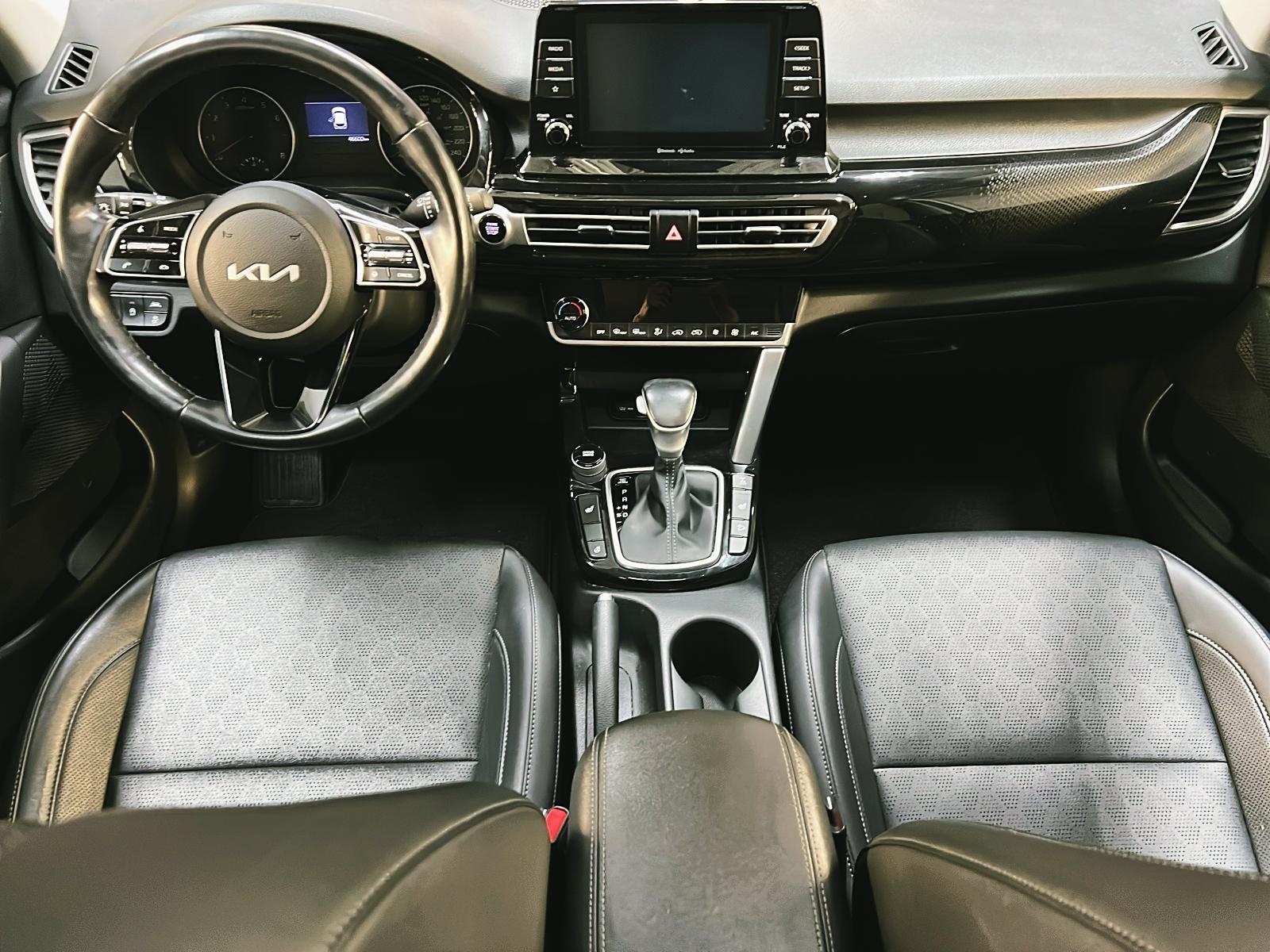 Kia SELTOS EX CUIR TOIT 4RM 2023 - image #11