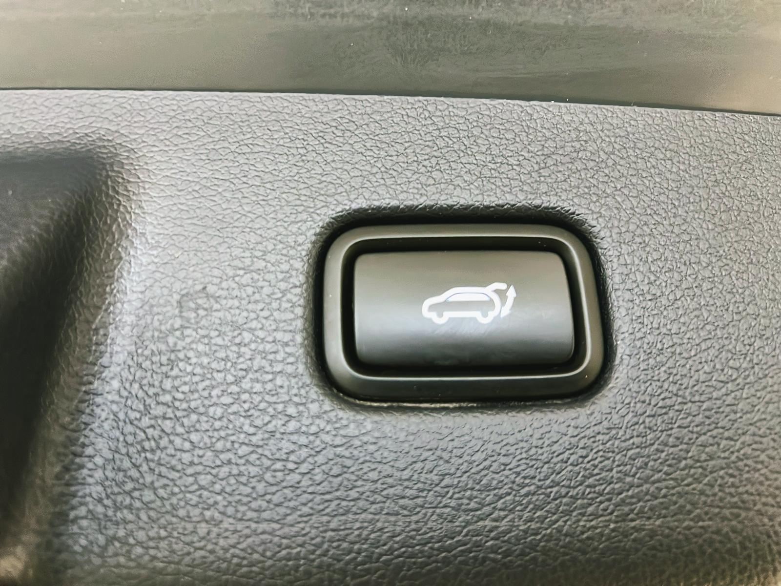 Hyundai PALISADE ULTIMATE CALLIGRAPHY CUIR TOIT PANO NAV 4RM 2024 - image #17
