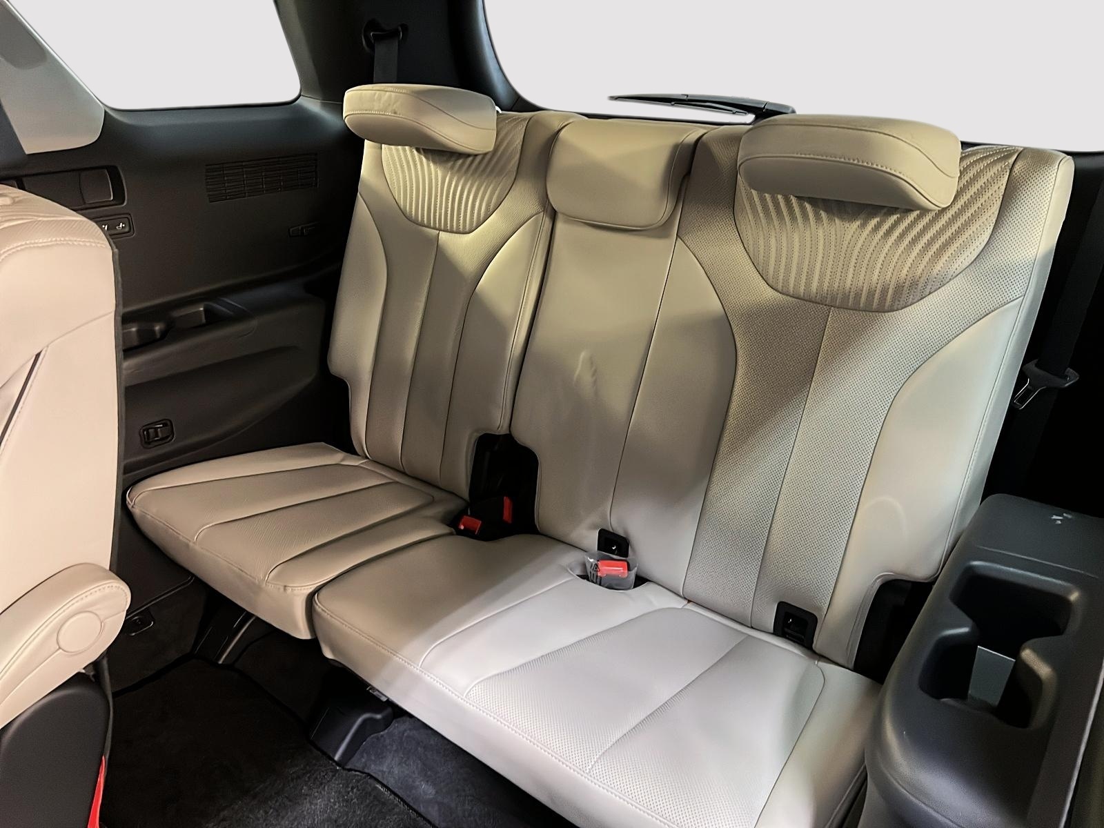 Hyundai PALISADE ULTIMATE CALLIGRAPHY CUIR TOIT PANO NAV 4RM 2024 - image #10