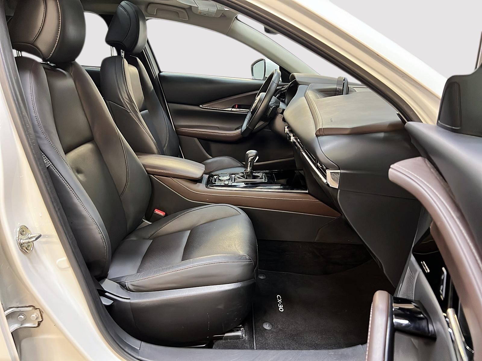 Mazda CX-30 GT CUIR TOIT NAV 4RM 2023 - image #8