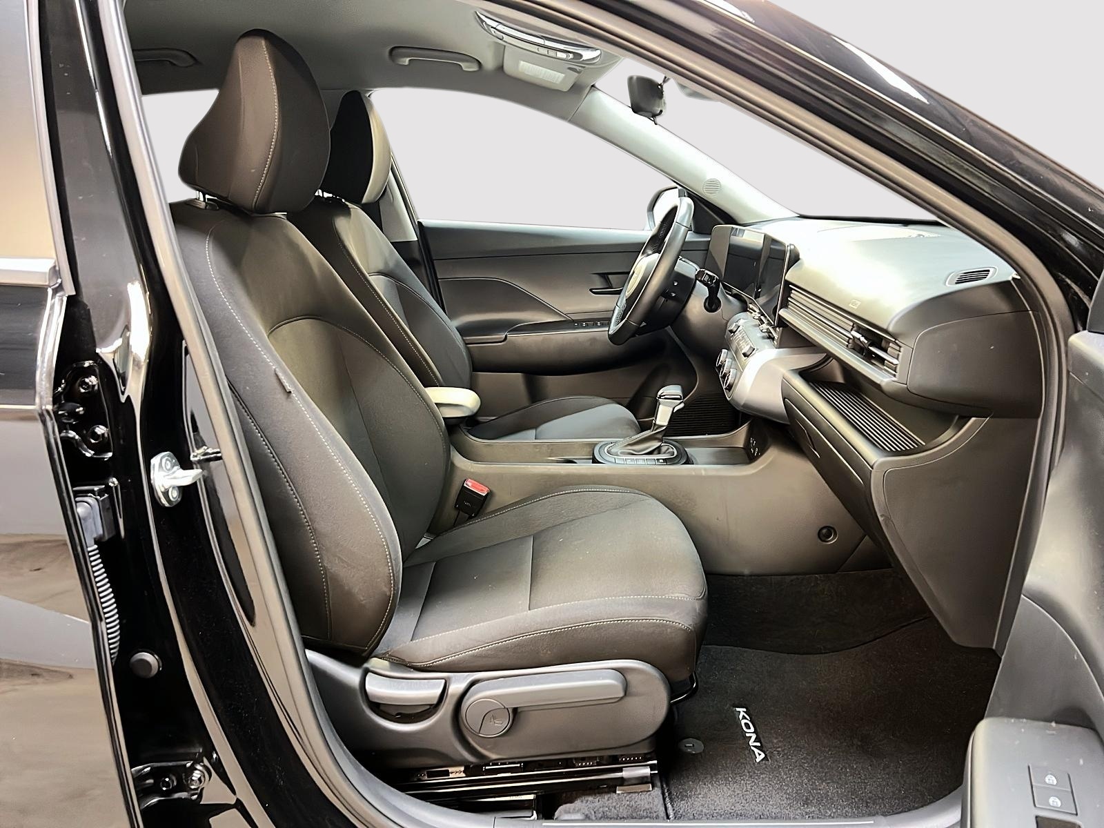 Hyundai Kona PREFERRED 2024 - image #8