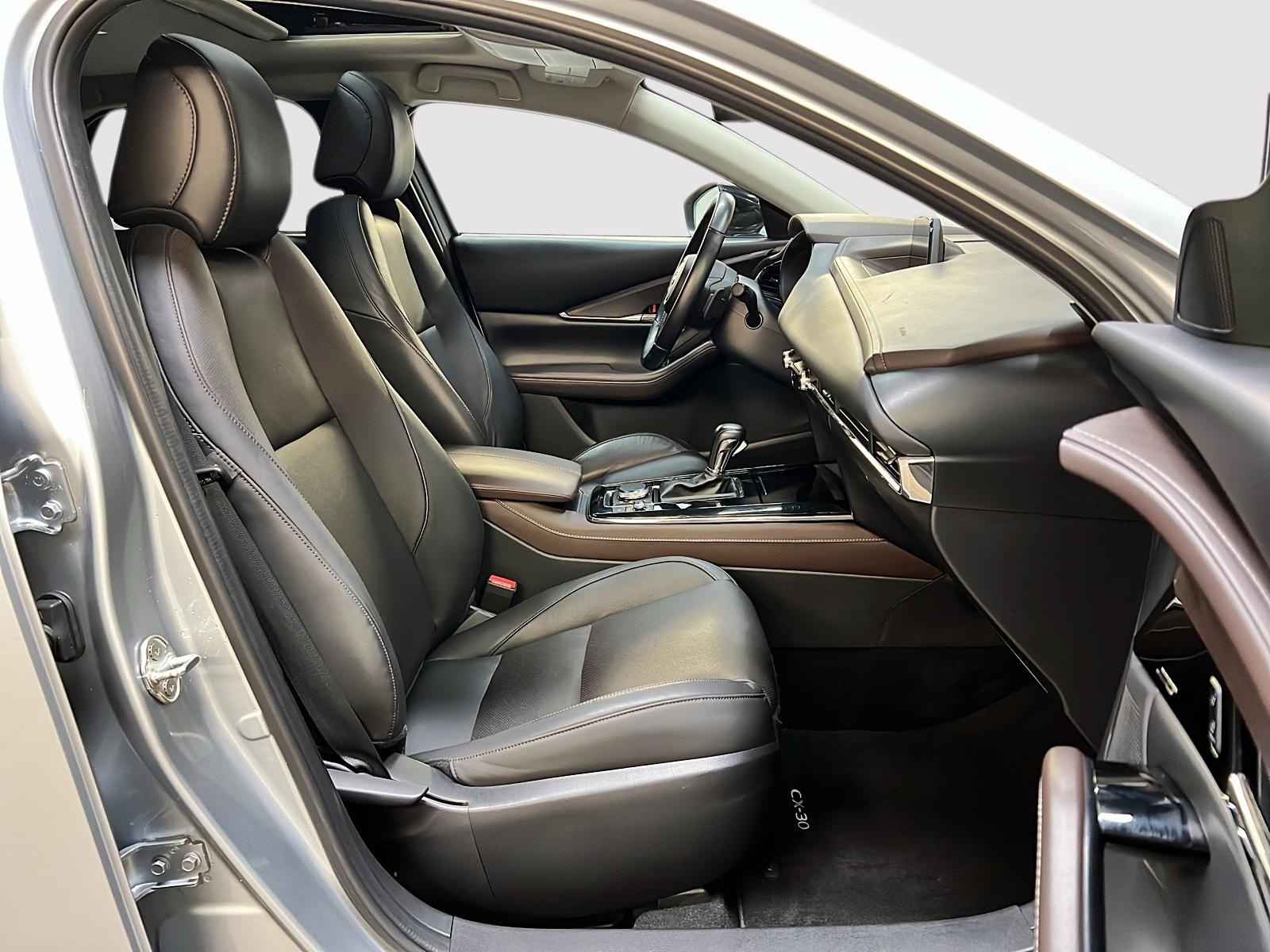 Mazda CX-30 GT TURBO CUIR TOIT NAV 4RM 2022 - image #8
