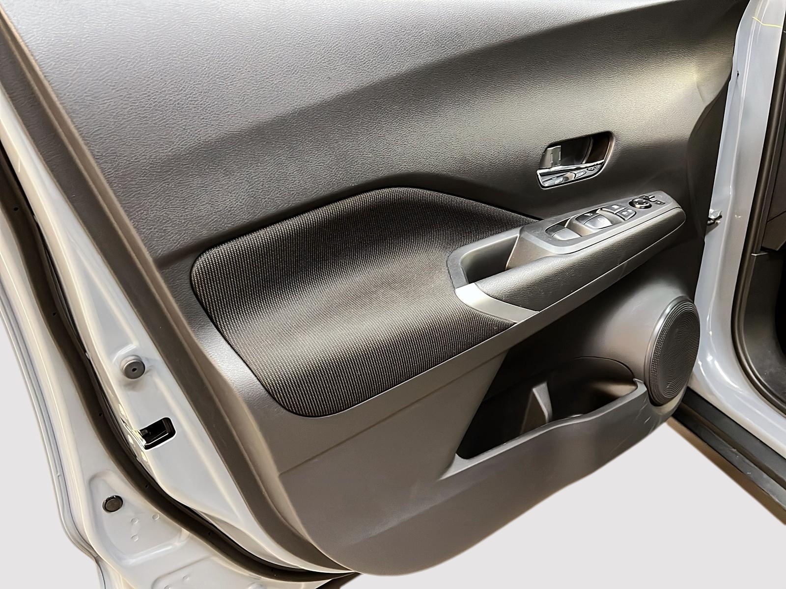 Nissan Kicks SV 2023 - image #22
