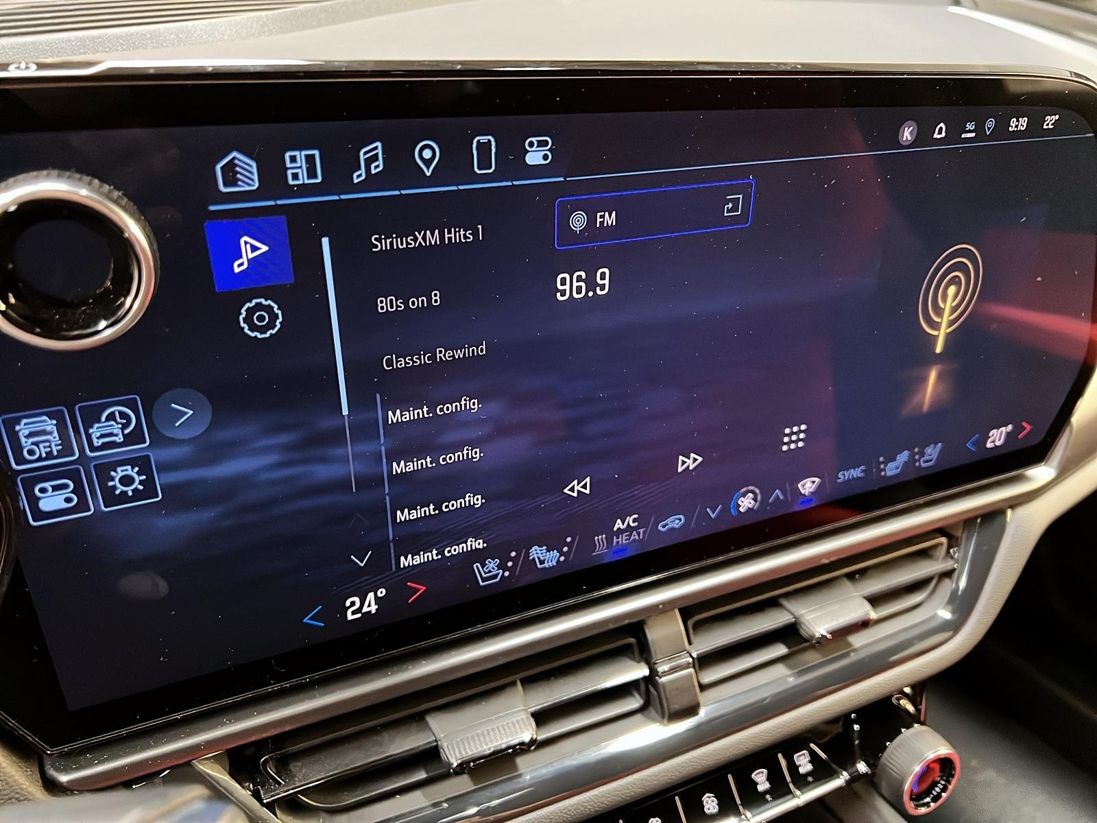 Chevrolet Equinox EV 3RS CUIR NAV 4RM 2024 - image #16