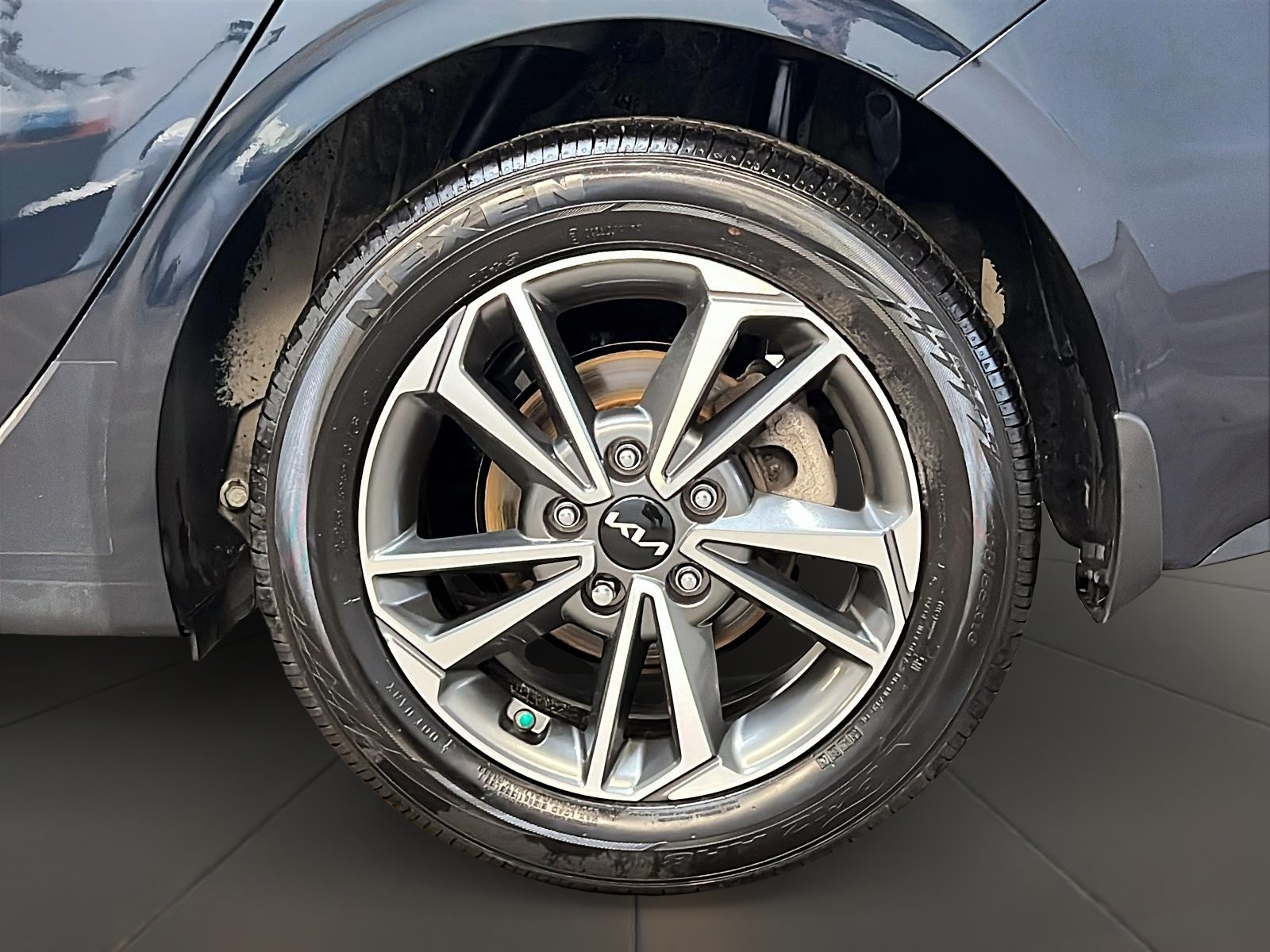 Kia Forte5 EX 2023 - image #24