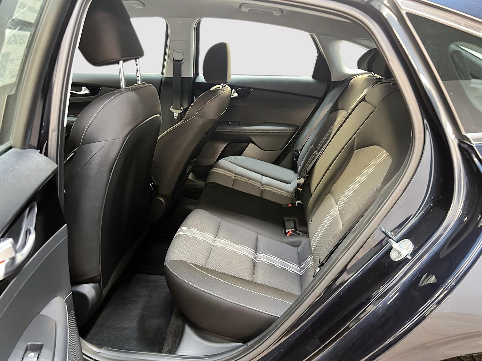 Kia Forte5 2023 - Image #9