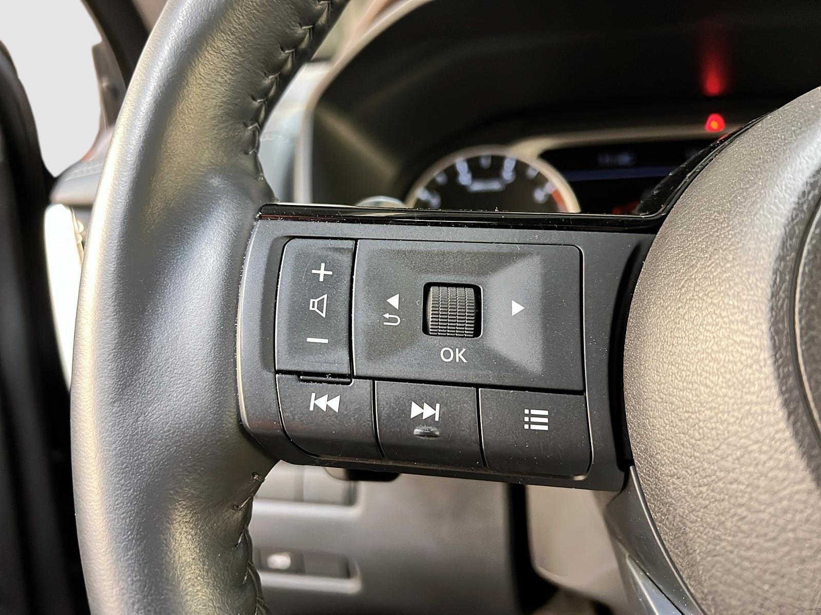 Nissan Rogue SL CUIR TOIT PANO NAV  4RM 2023 - image #18