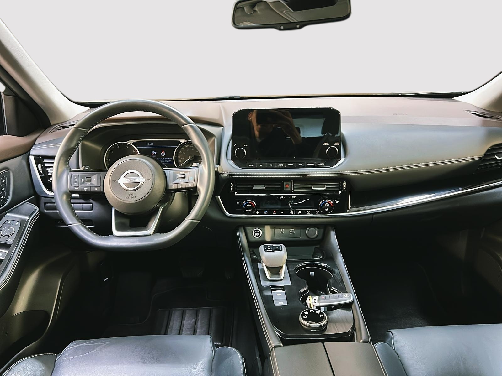 Nissan Rogue SL CUIR TOIT PANO NAV  4RM 2023 - image #11