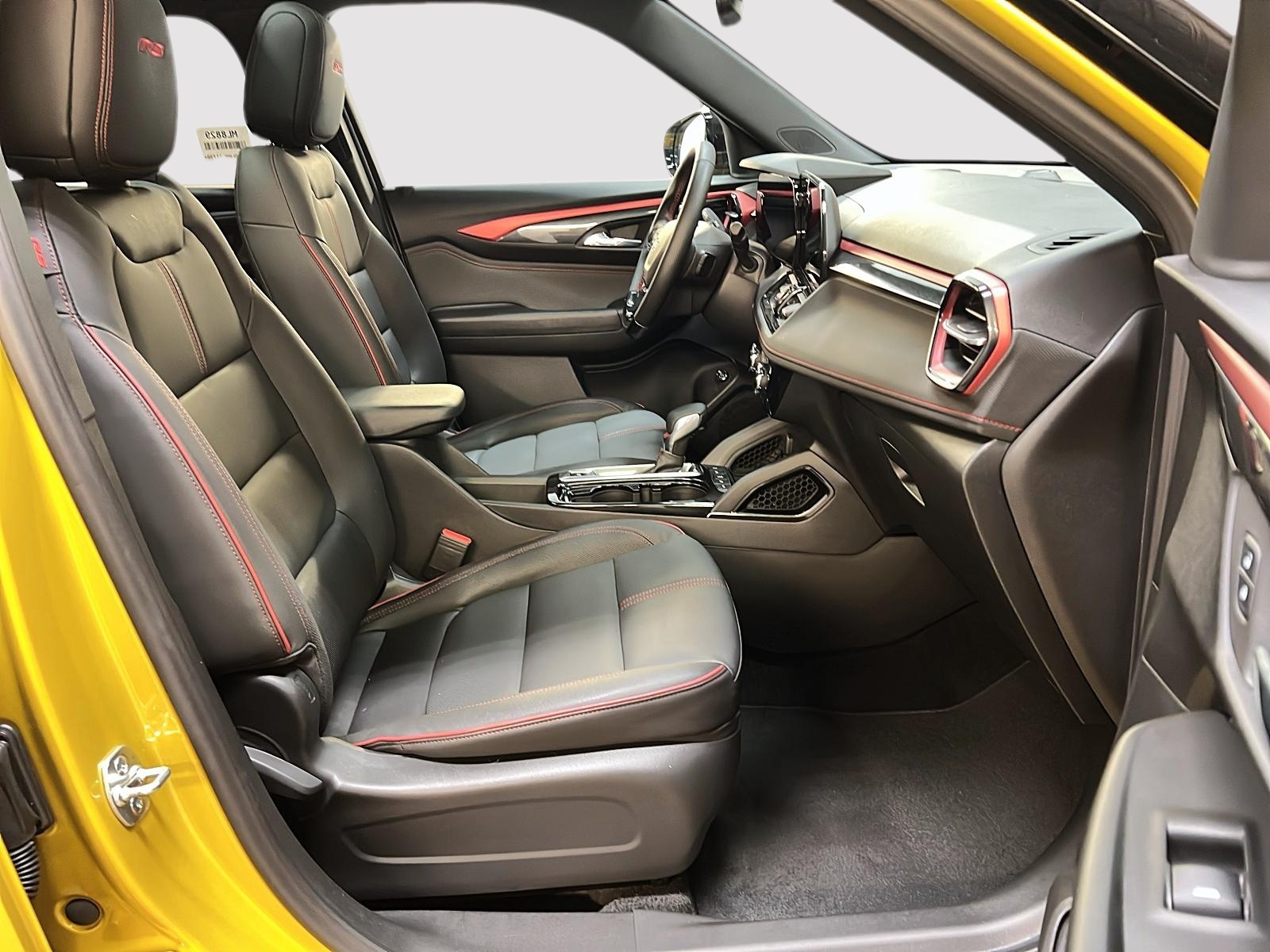 Chevrolet Trailblazer 1RS CUIR TOIT PANO 4RM 2024 - image #8