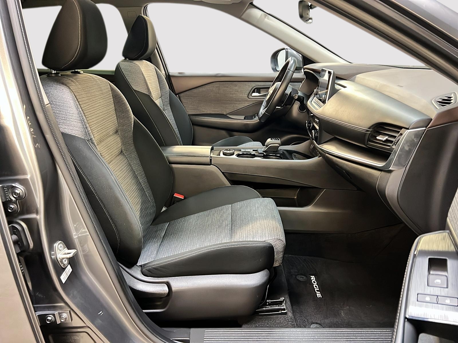 Nissan Rogue SV TOIT PANO 4RM 2023 - image #8