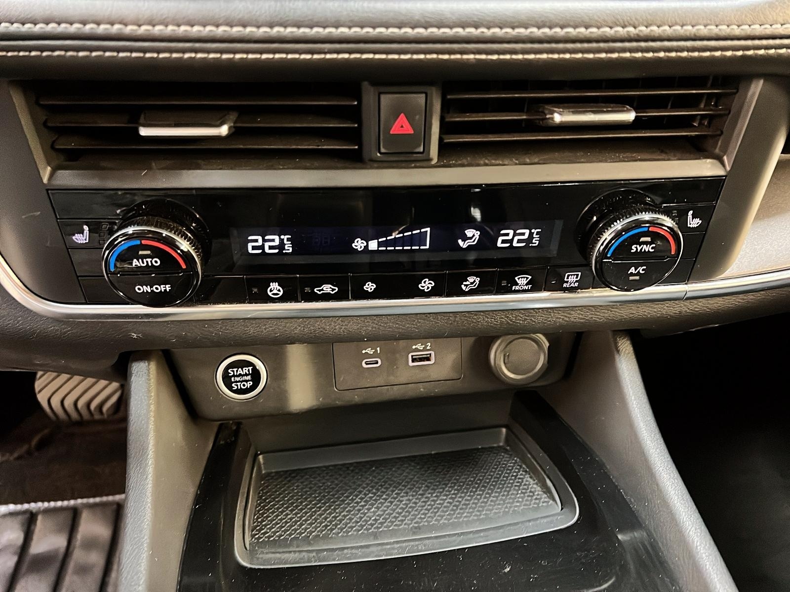 Nissan Rogue SV TOIT PANO 4RM 2023 - image #14