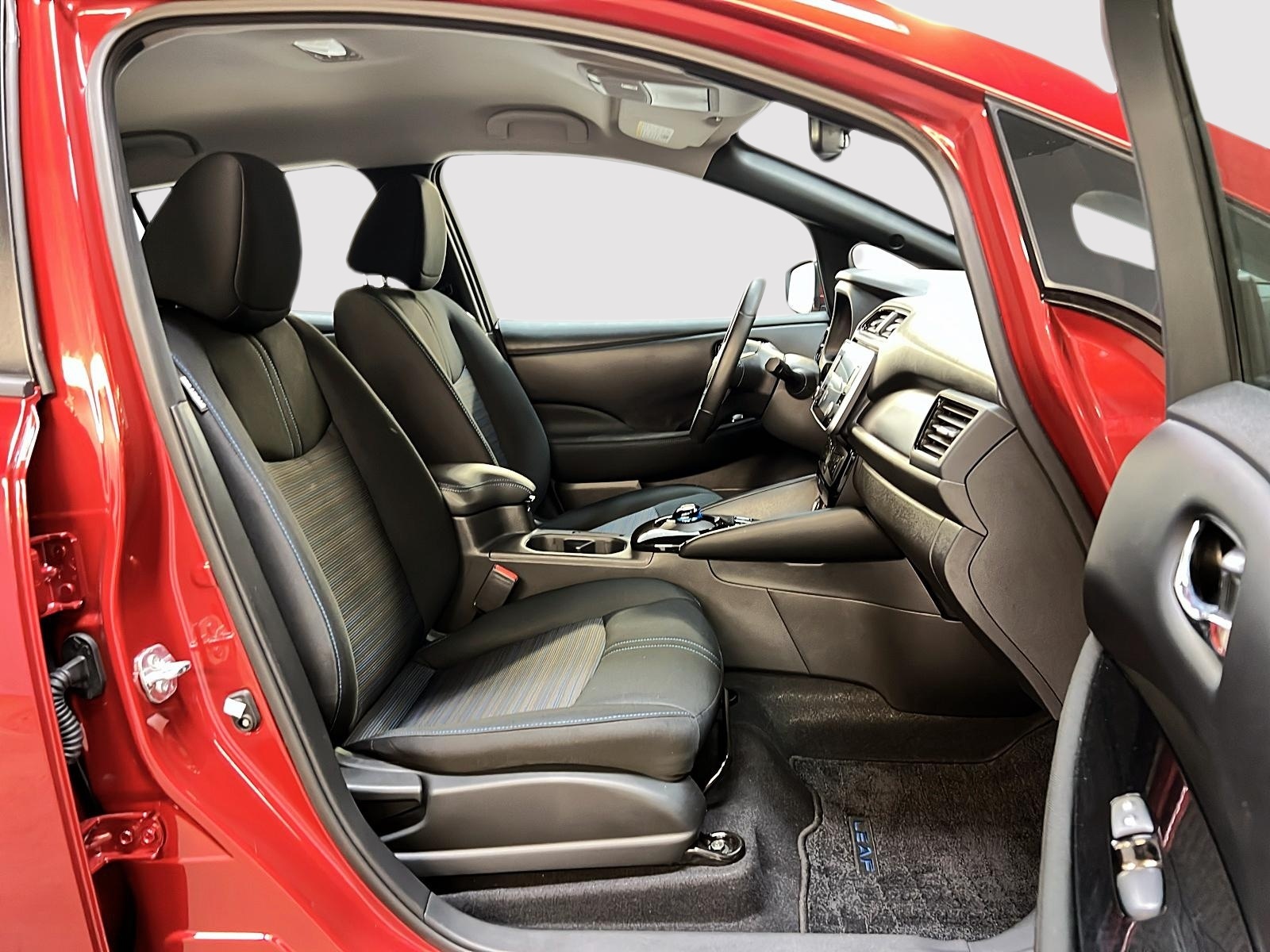 Nissan Leaf SV PLUS NAV 2024 - image #8