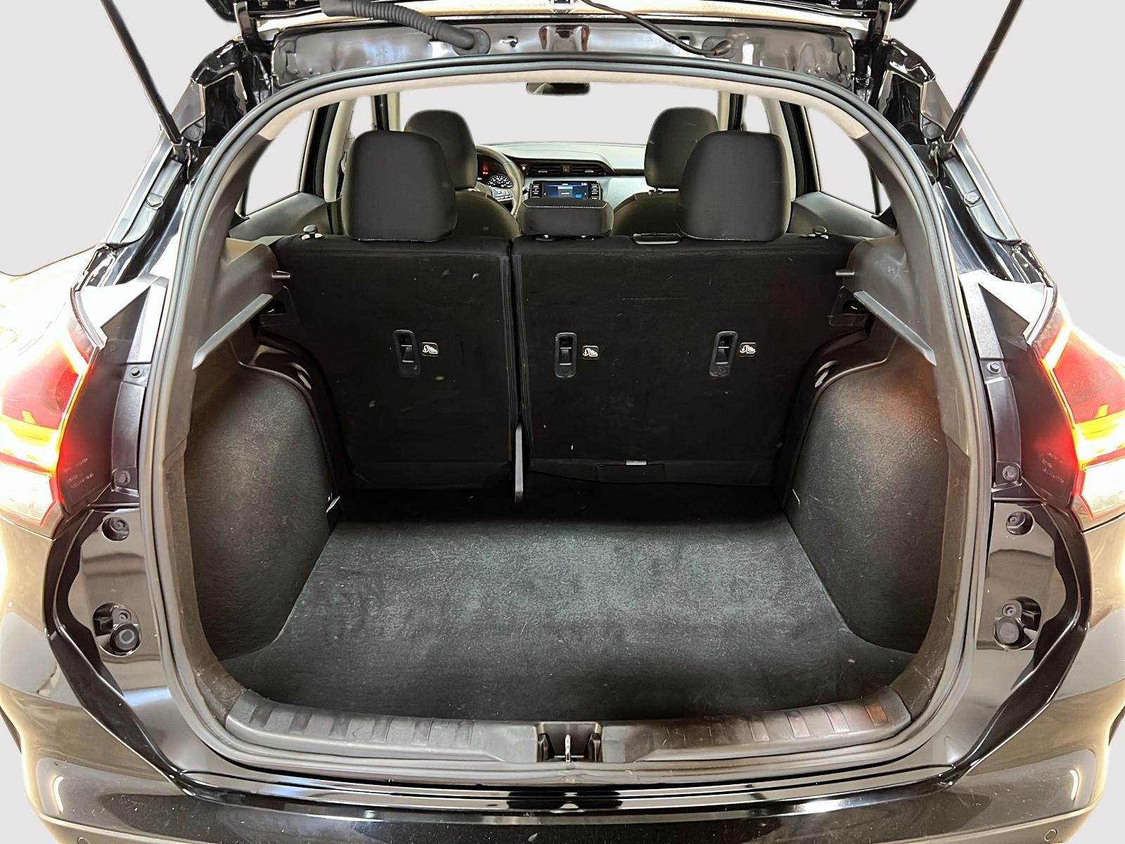 Nissan Kicks 2023 - Image #12