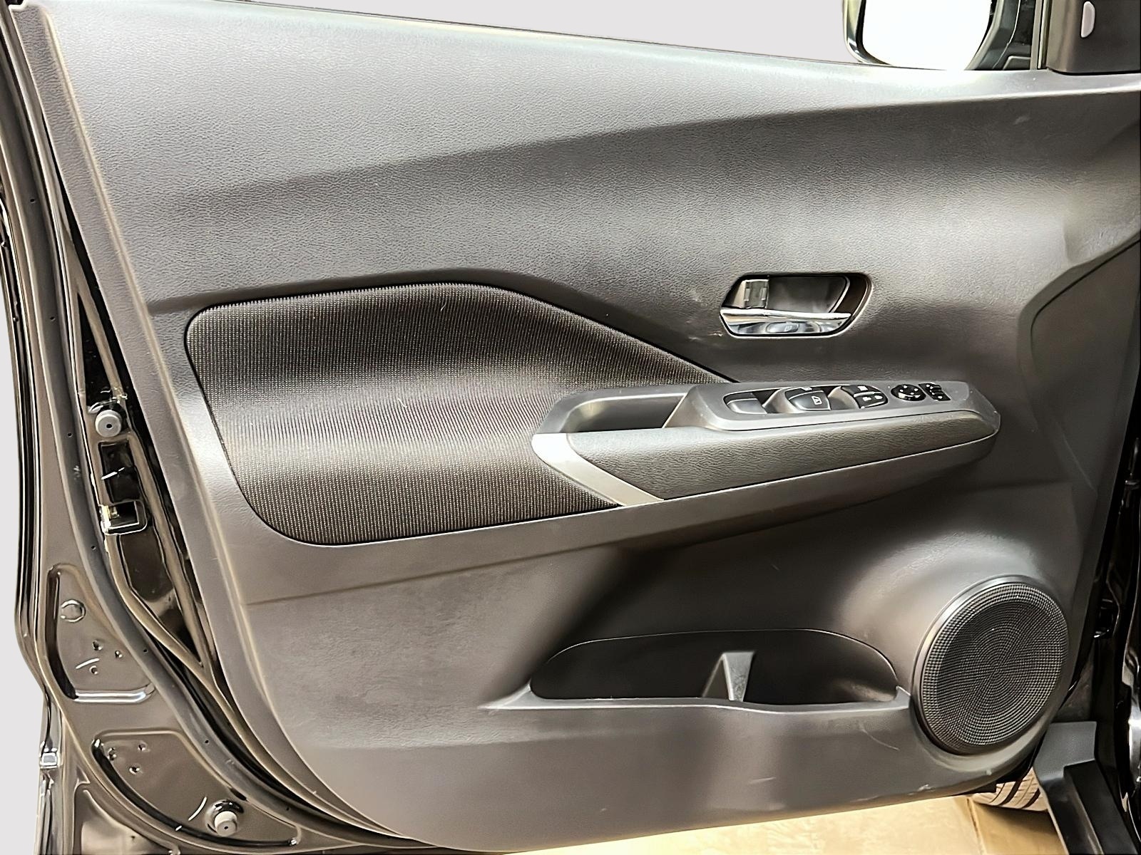 Nissan Kicks SV 2023 - image #21