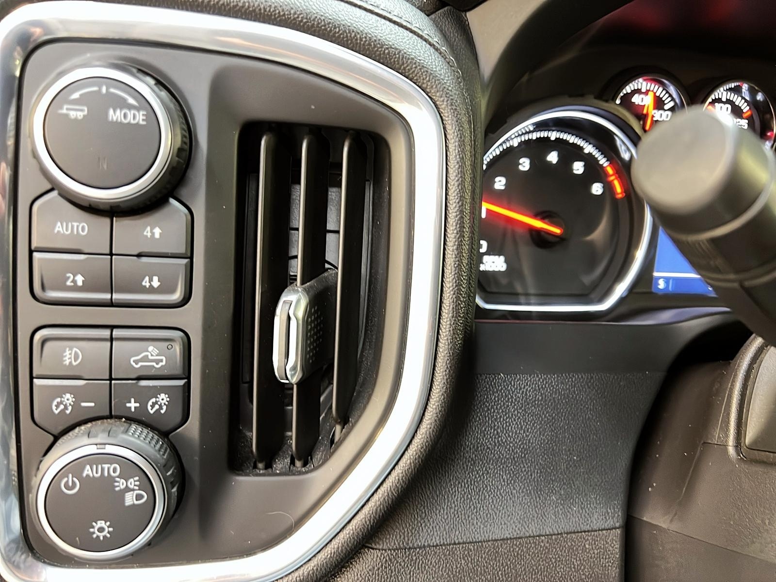 Chevrolet Silverado 1500 LTD LT TRAIL BOSS Z71 CREW CAB 4X4 2022 - image #20