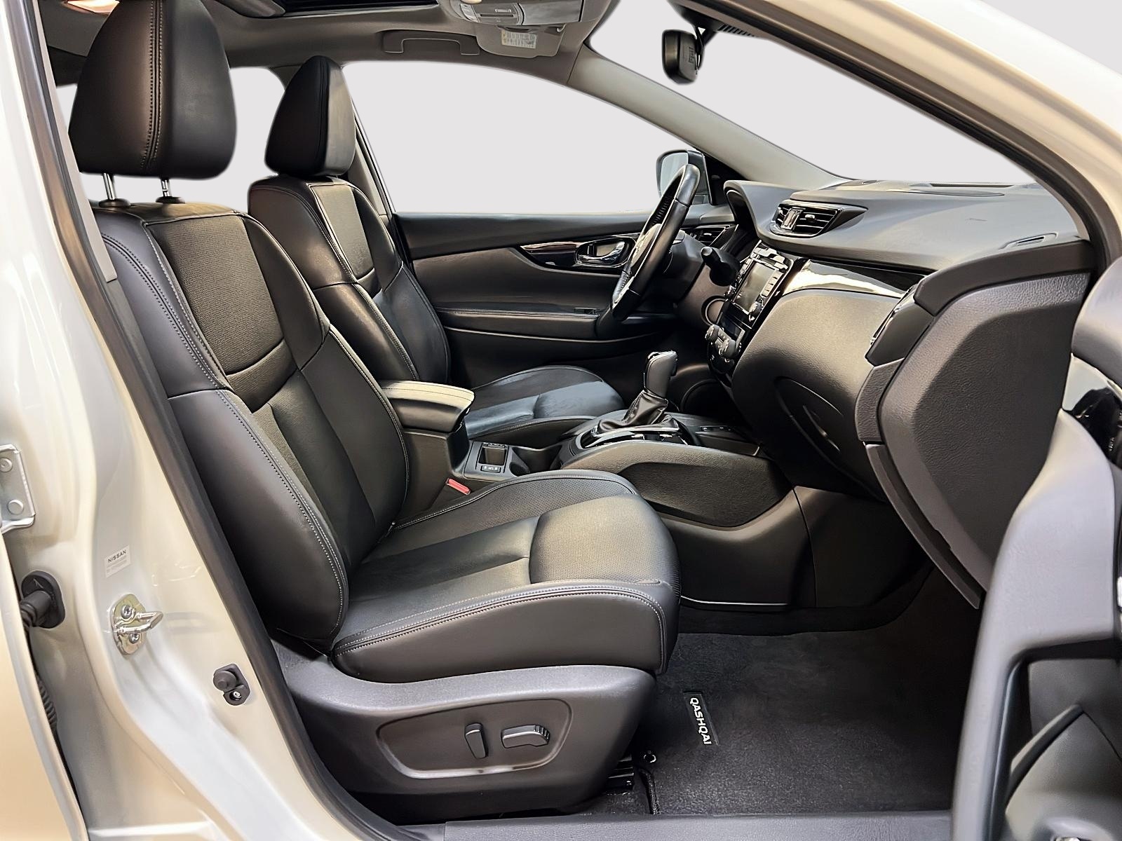 Nissan Qashqai SL PLATINUM CUIR TOIT NAV 4RM 2021 - image #8