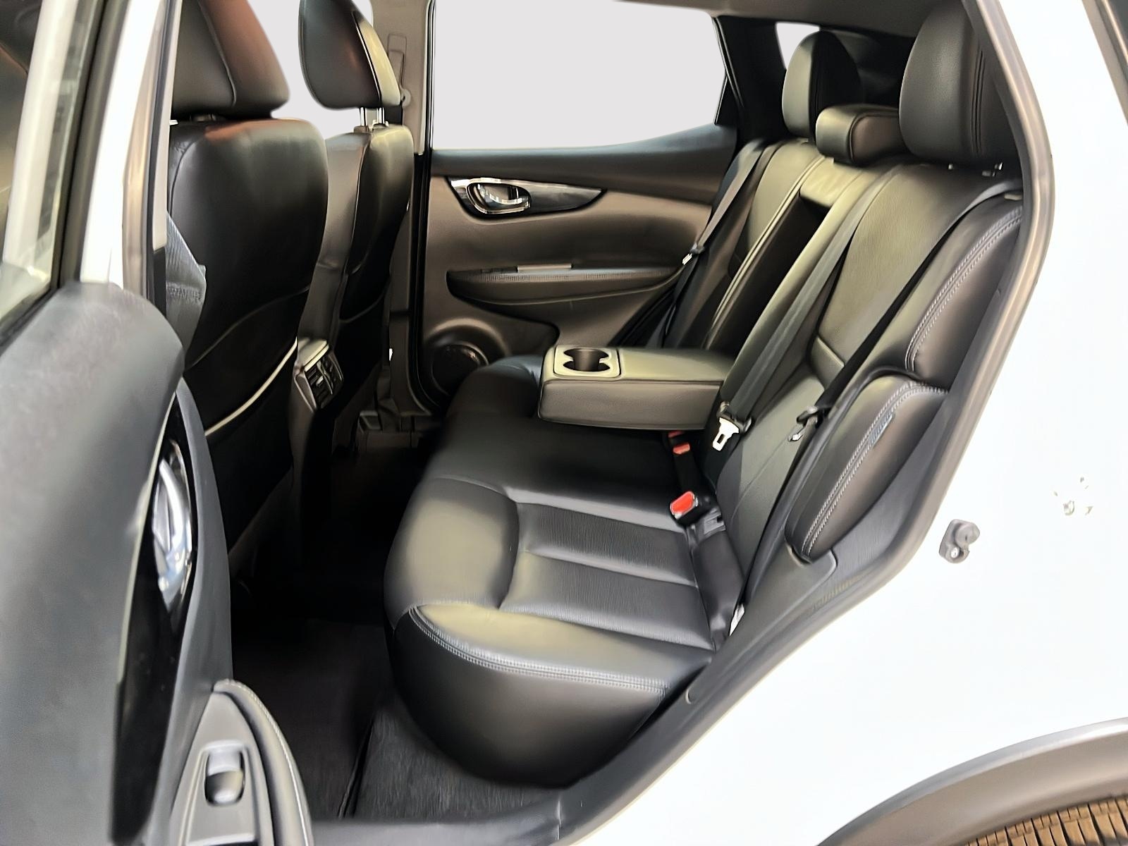 Nissan Qashqai SL PLATINUM CUIR TOIT NAV 4RM 2021 - image #9