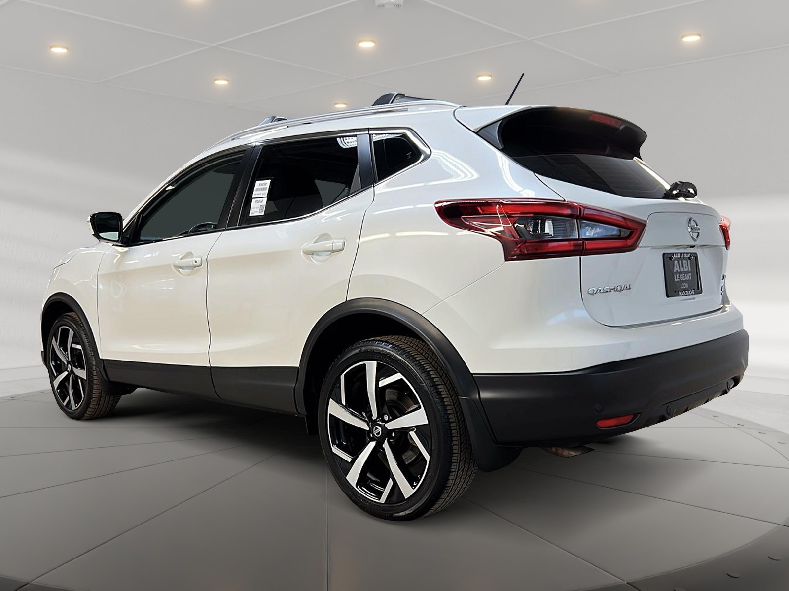 Nissan Qashqai SL PLATINUM CUIR TOIT NAV 4RM 2021 - image #6