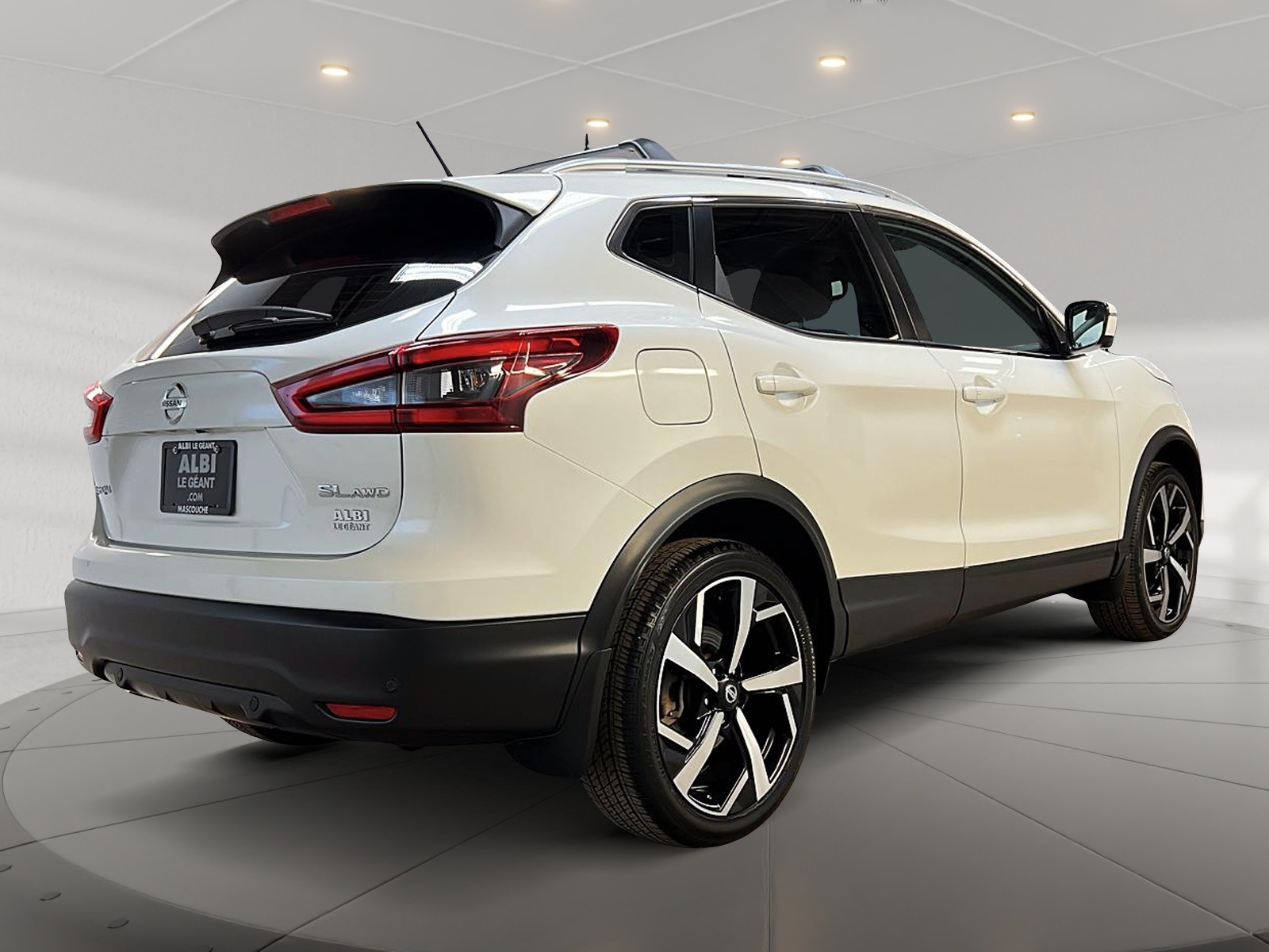 Nissan Qashqai SL PLATINUM CUIR TOIT NAV 4RM 2021 - image #4