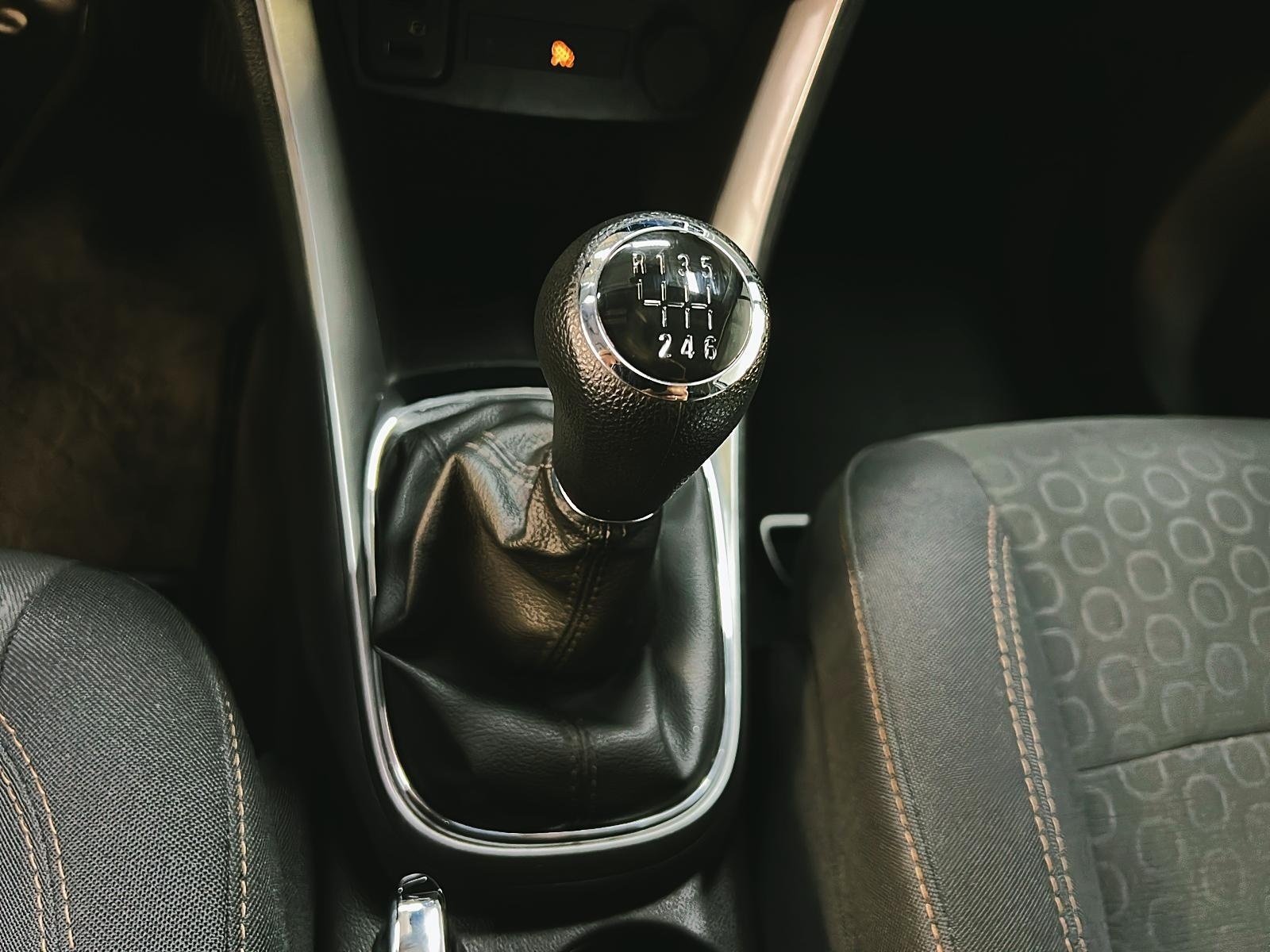 Chevrolet Trax LS 2019 - image #13