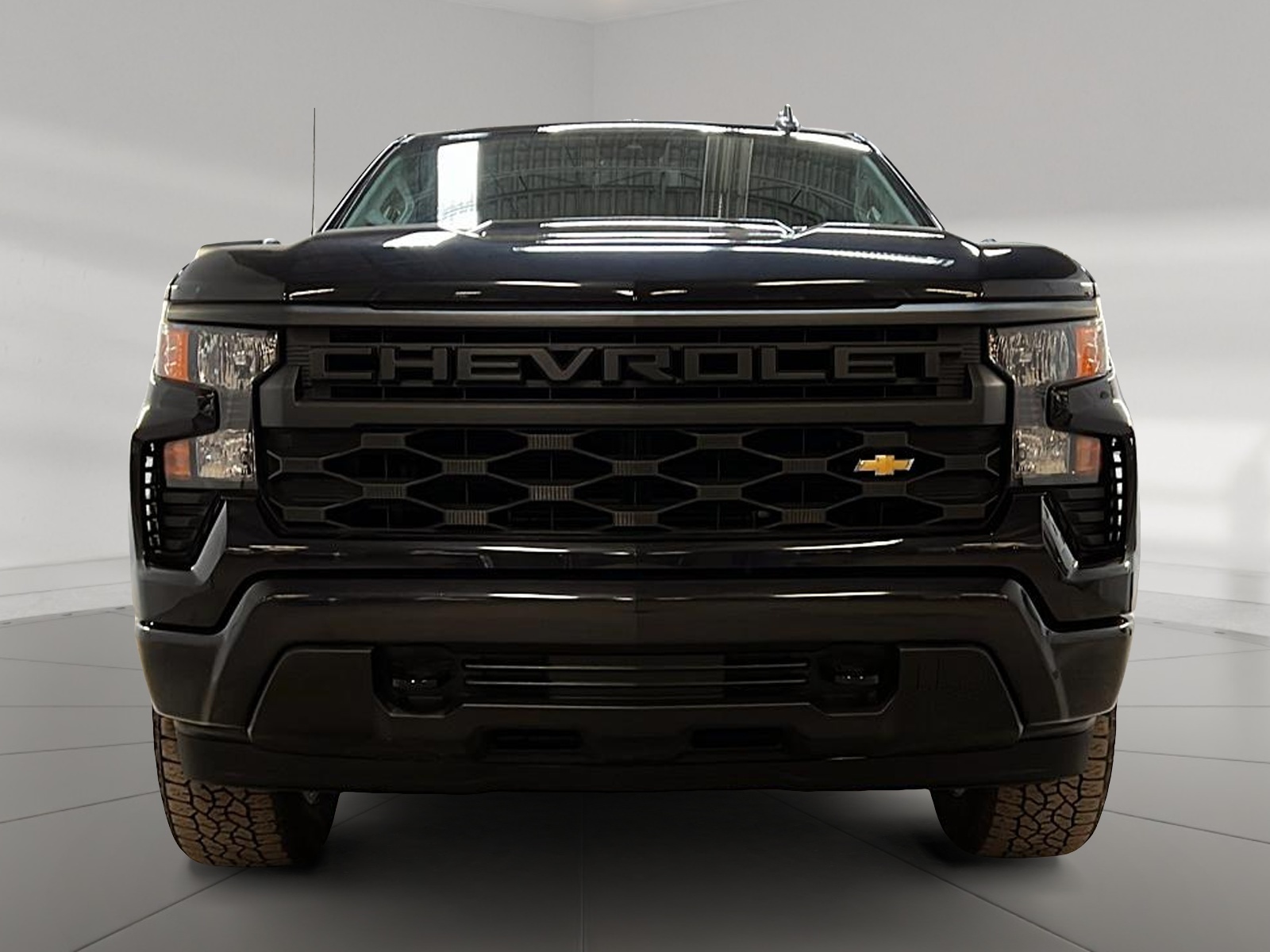 Chevrolet Silverado 1500 CUSTOM CREW CAB 4X4 2023 - image #2