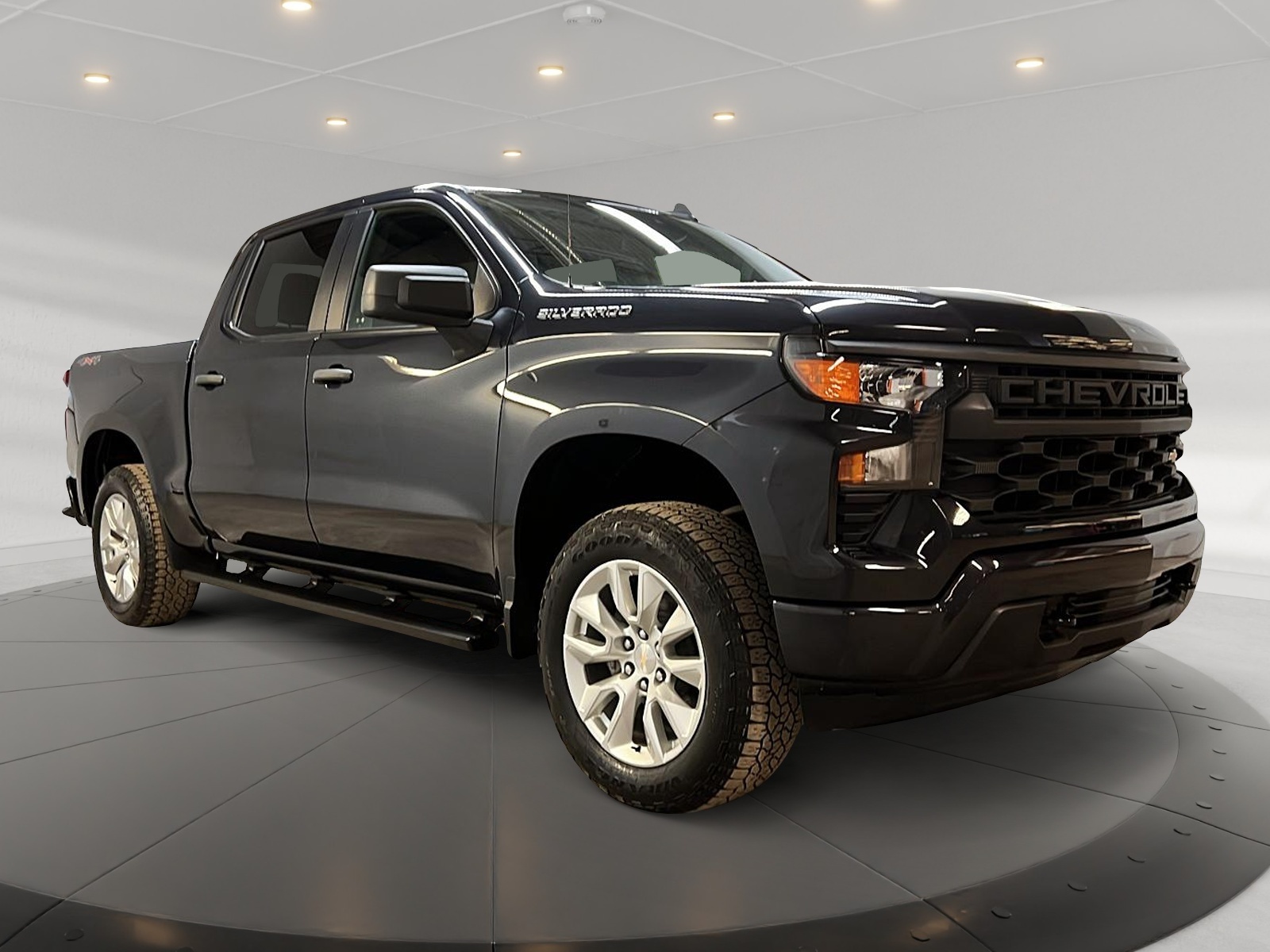 Chevrolet Silverado 1500 CUSTOM CREW CAB 4X4 2023 - image #3