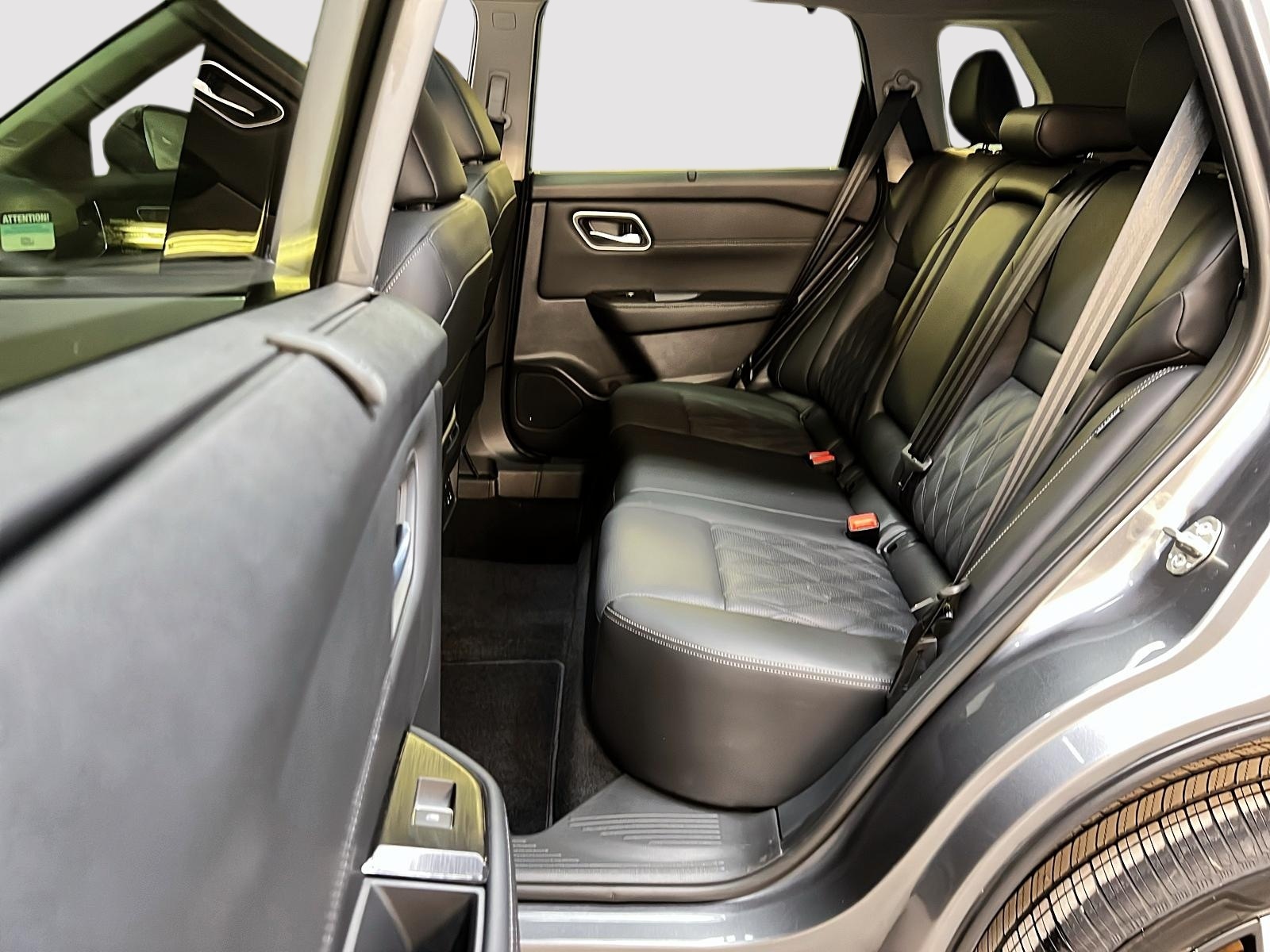 Nissan Rogue 2024 - Image #9