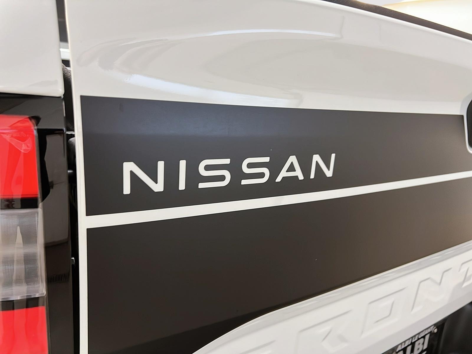 Nissan Frontier HARDBODY EDITION CREW CAB 4X4 2024 - image #28