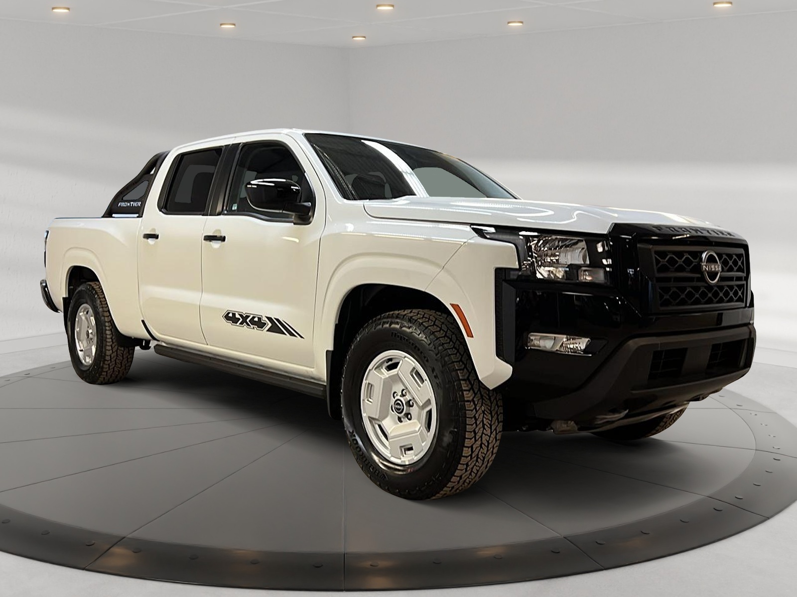 Nissan Frontier HARDBODY EDITION CREW CAB 4X4 2024 - image #3