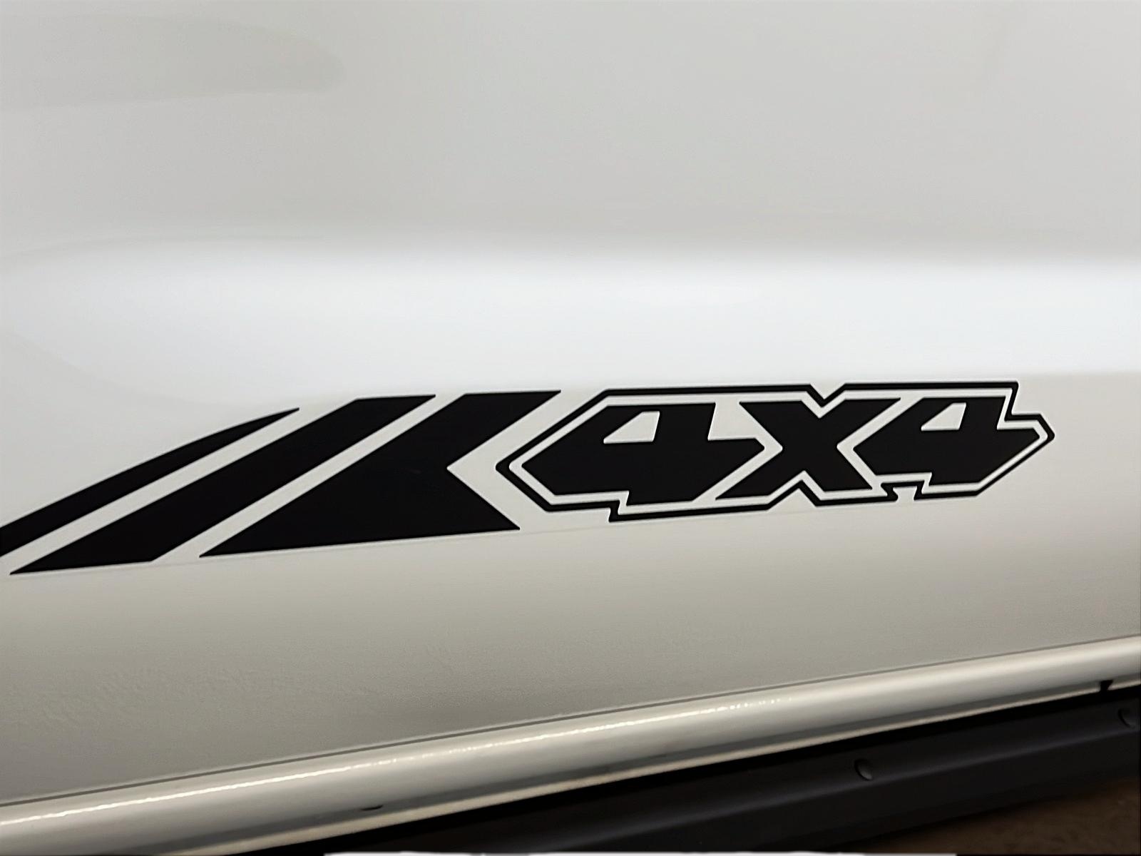 Nissan Frontier HARDBODY EDITION CREW CAB 4X4 2024 - image #26