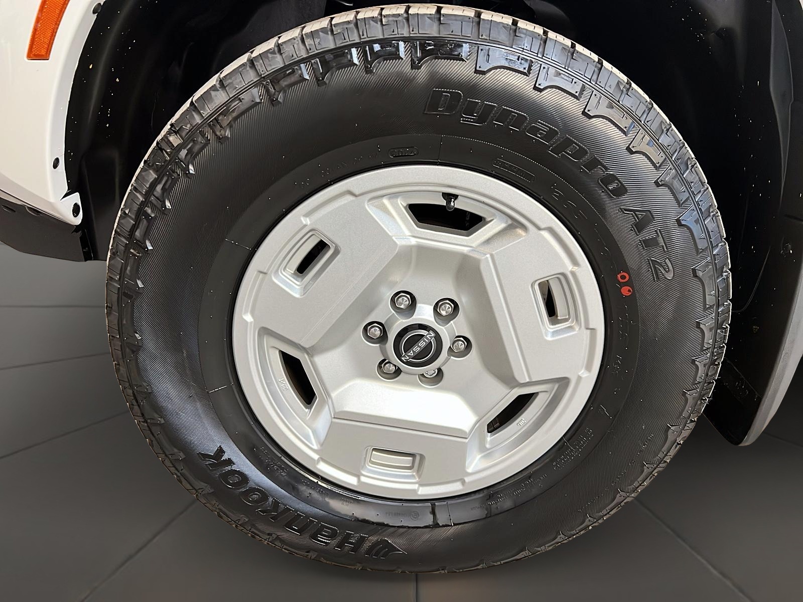Nissan Frontier HARDBODY EDITION CREW CAB 4X4 2024 - image #29