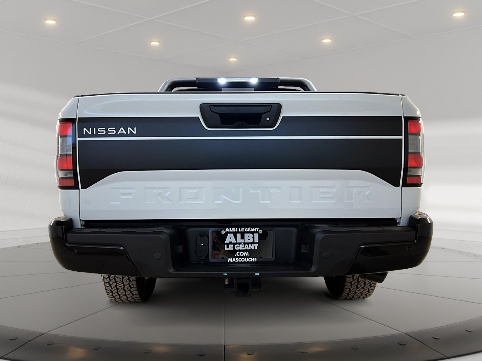 Nissan Frontier HARDBODY EDITION CREW CAB 4X4 2024 - image #5